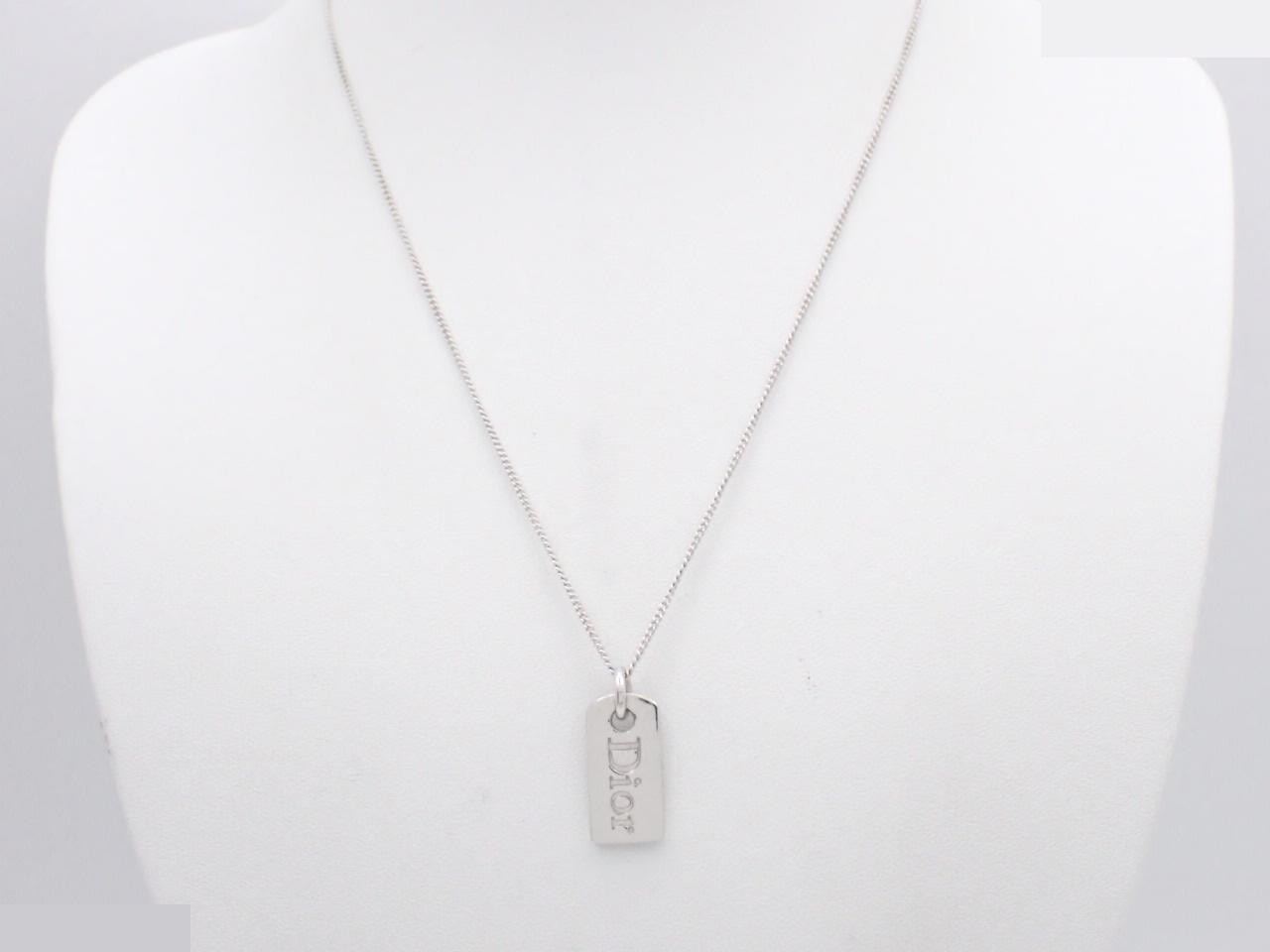 Logo plate necklace, chain approximately 44cm — view 3