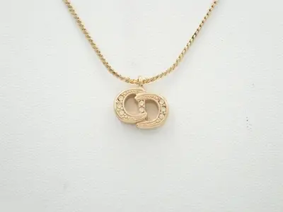 Gold necklace, chain approximately 42cm
