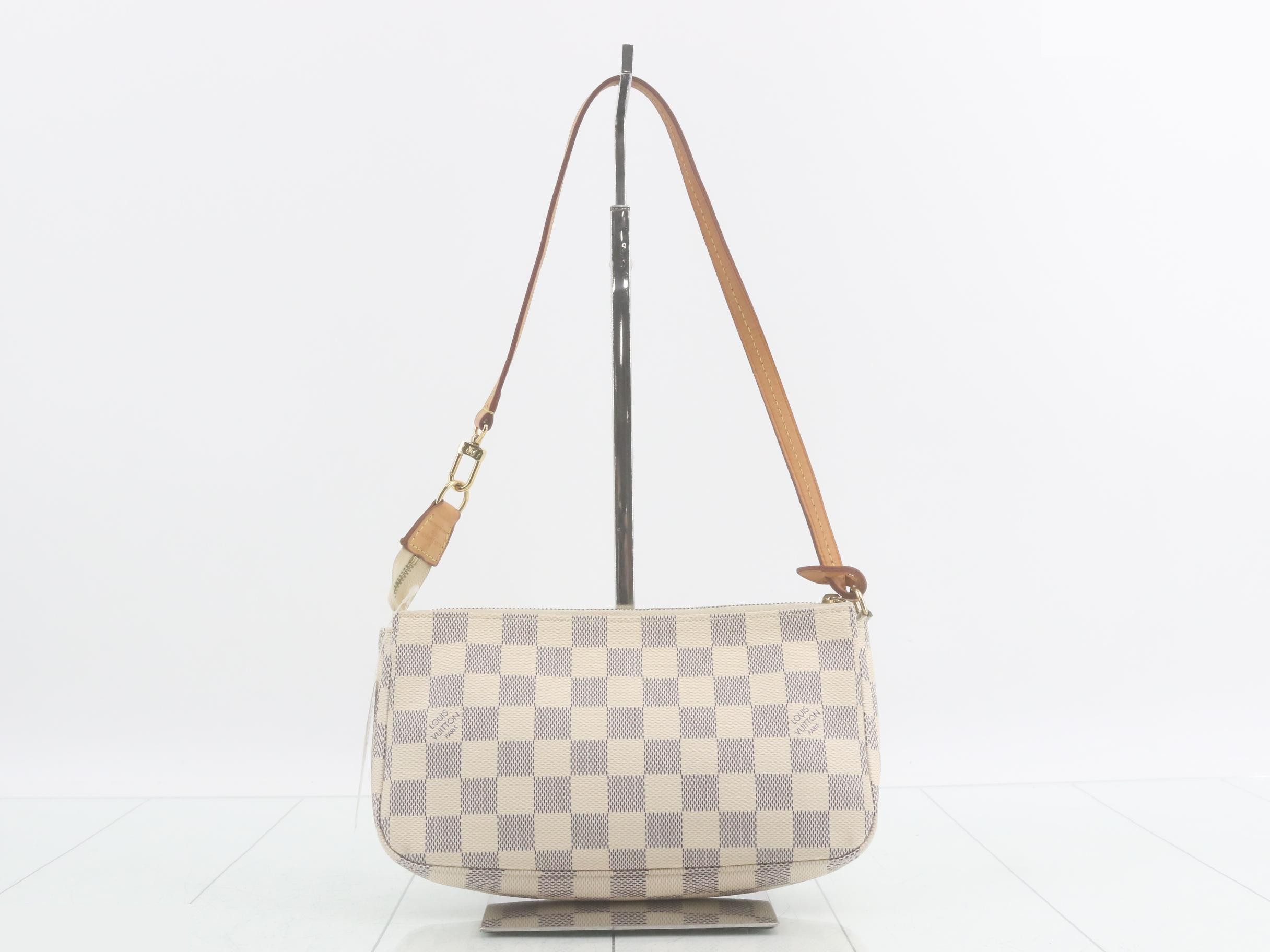 Damier Azur Pochette Cosmetic — view 2