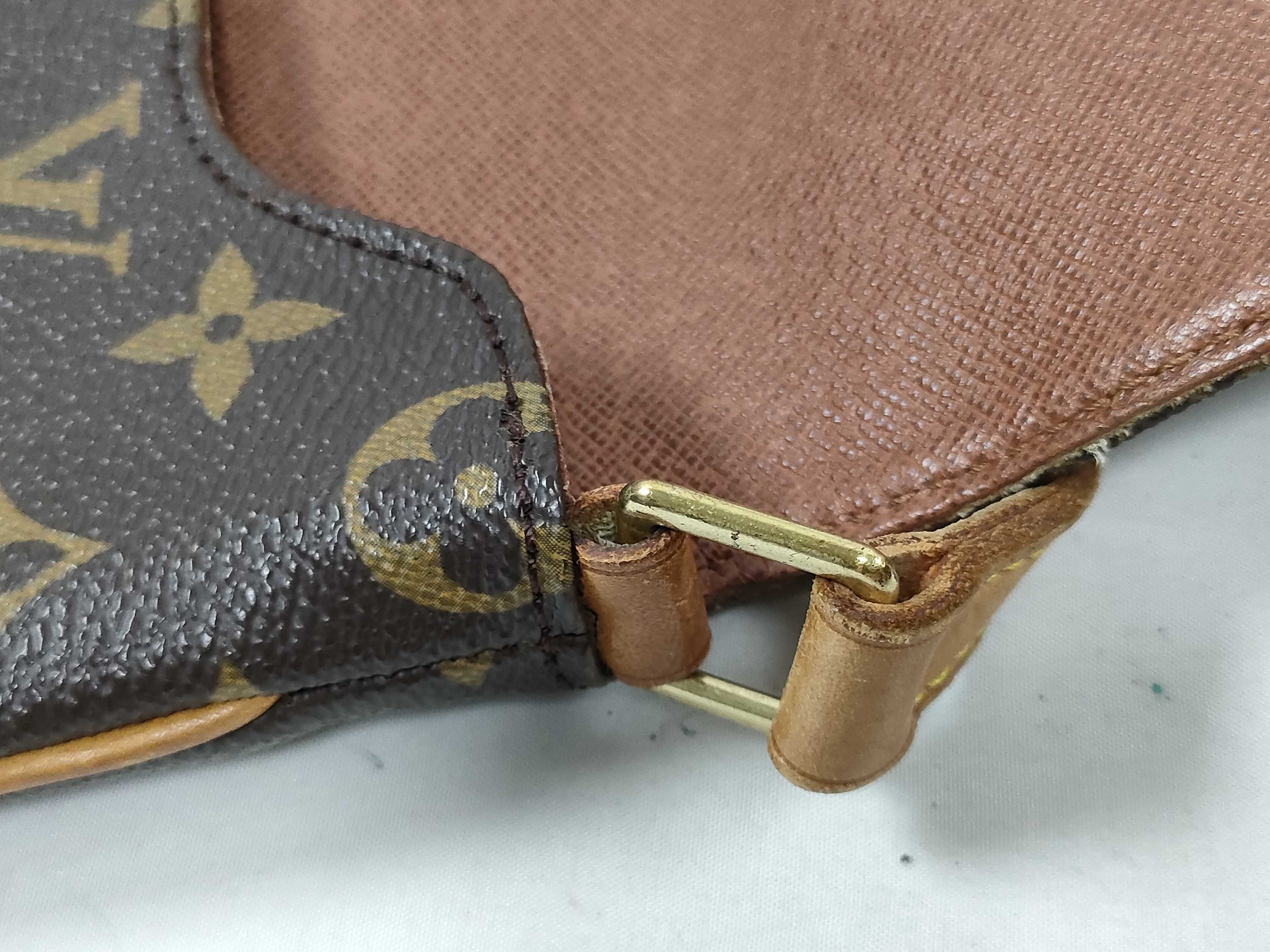 Monogram Louis Vuitton Musette Tango Short Shoulder Bag — view 8