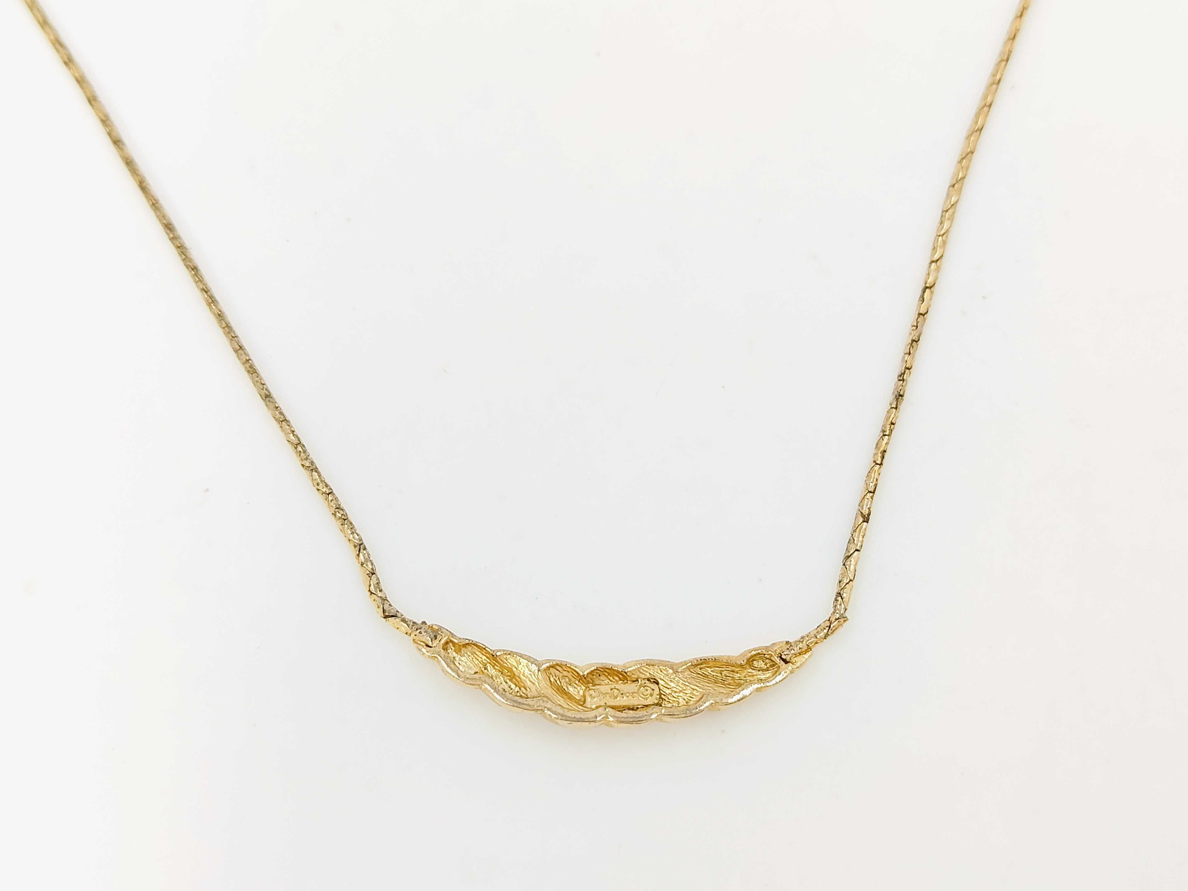 necklace — view 2