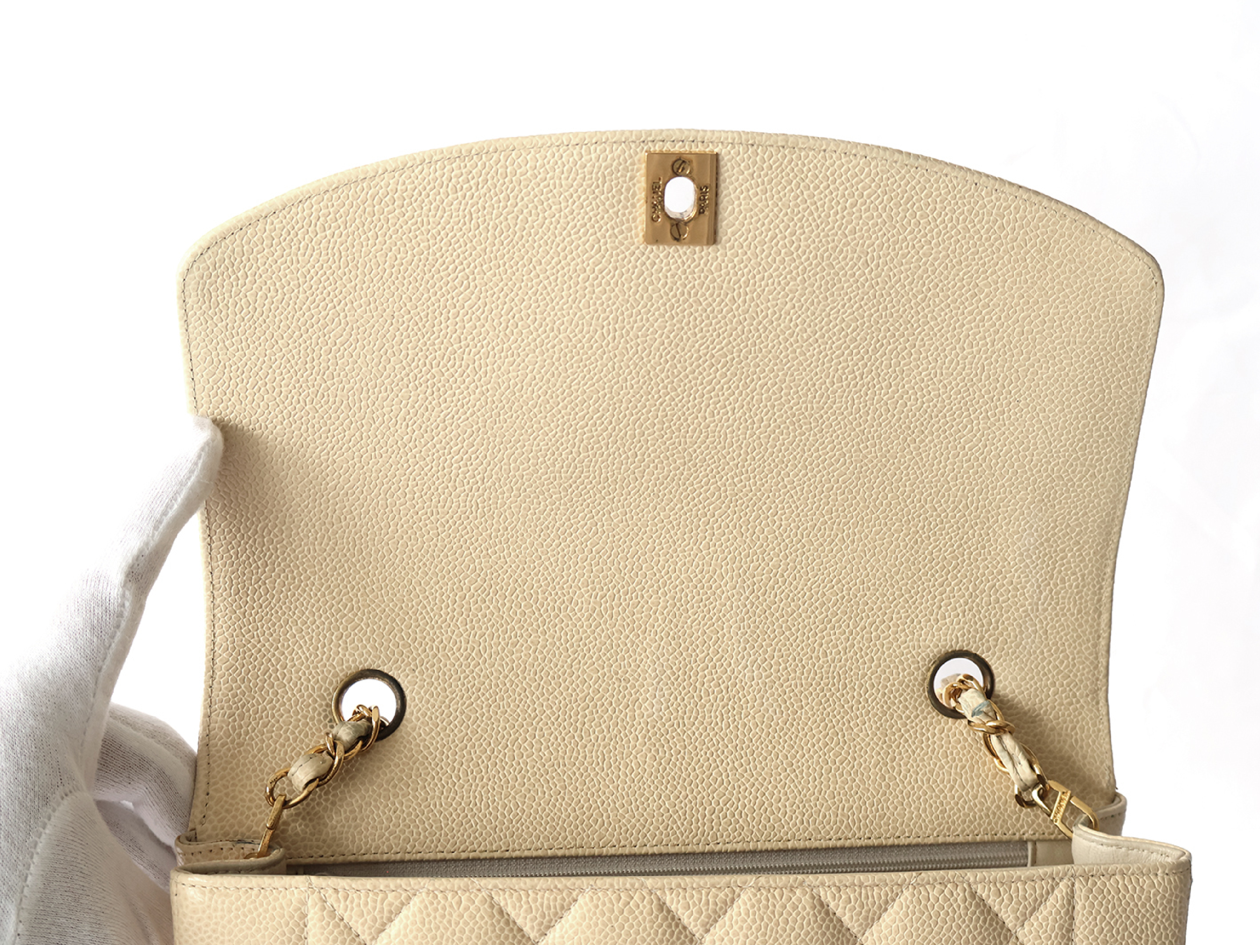 Diana 25 Chain Shoulder Bag, Beige, with original seal, serial number 2, made of caviar leather. — view 12