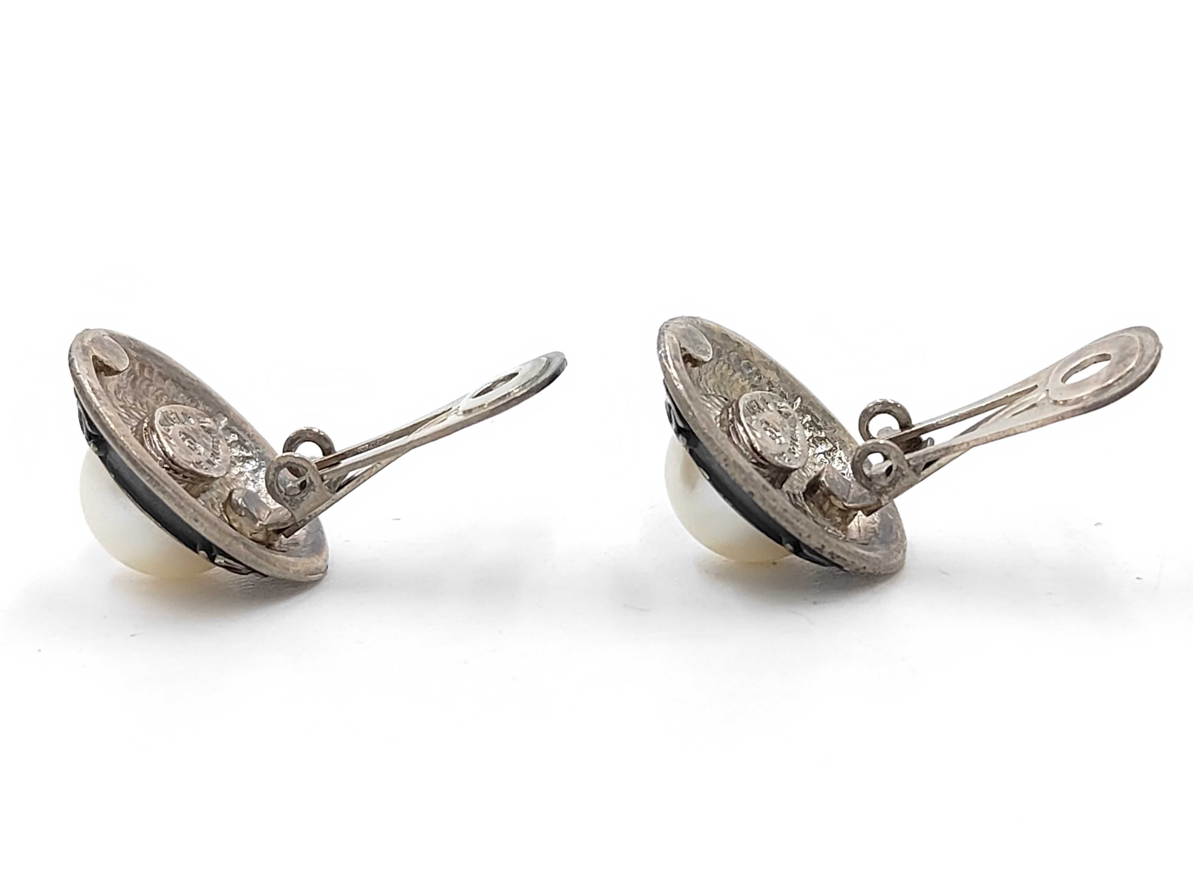 earrings — view 3