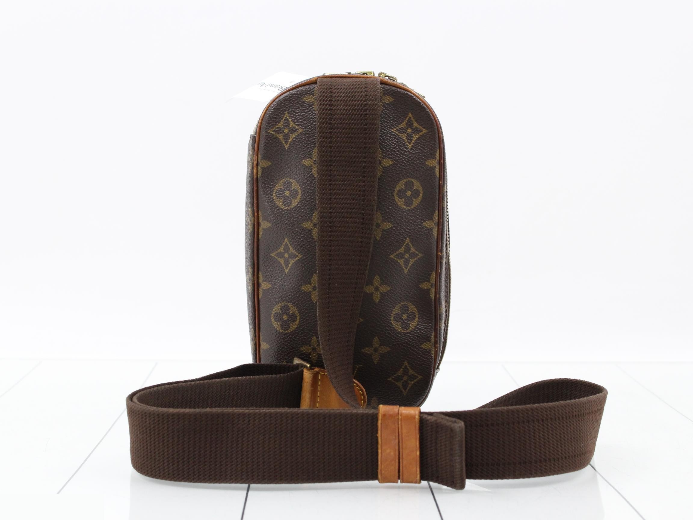 Pochette Gange — view 2