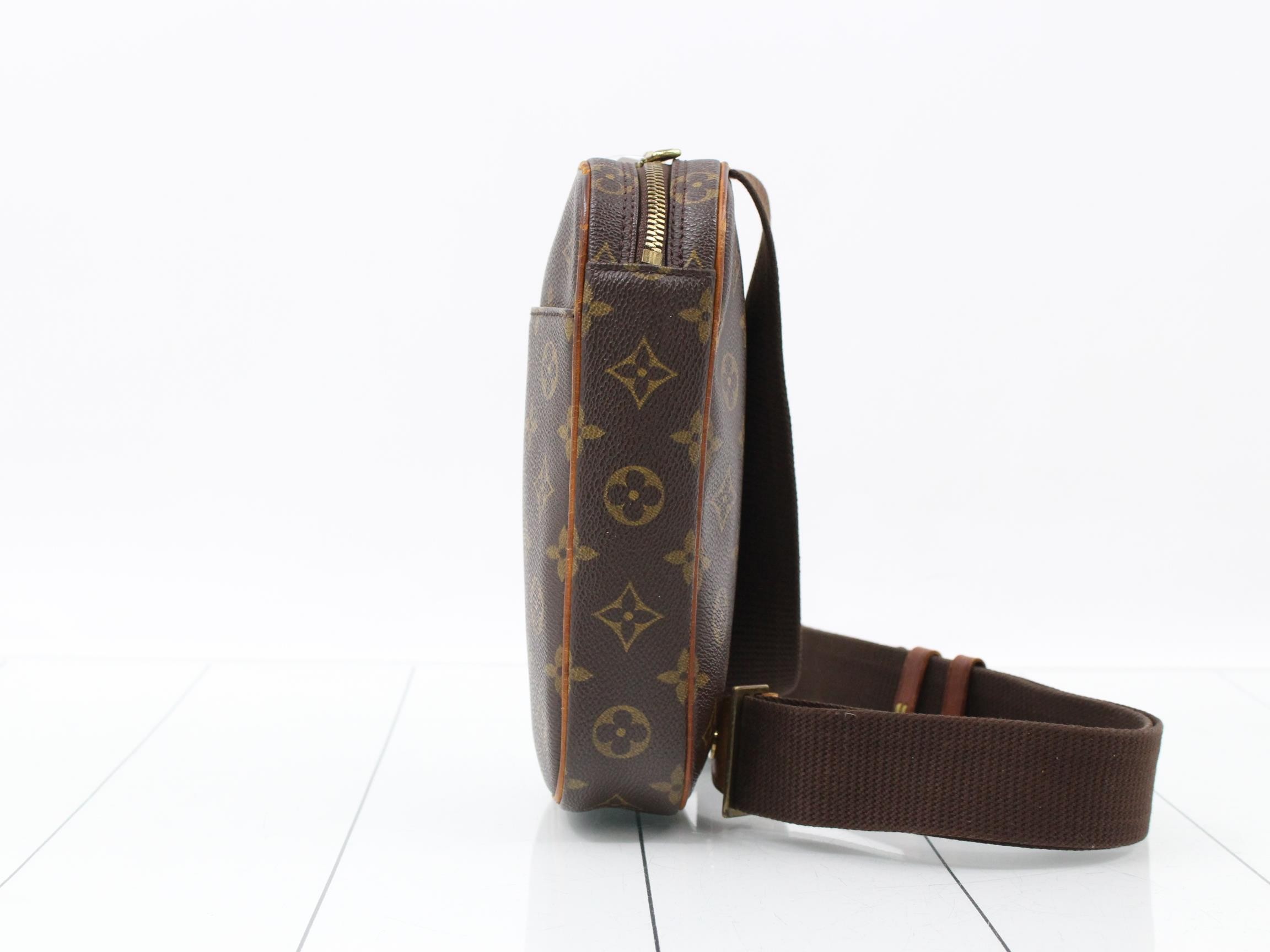 Pochette Gange — view 3