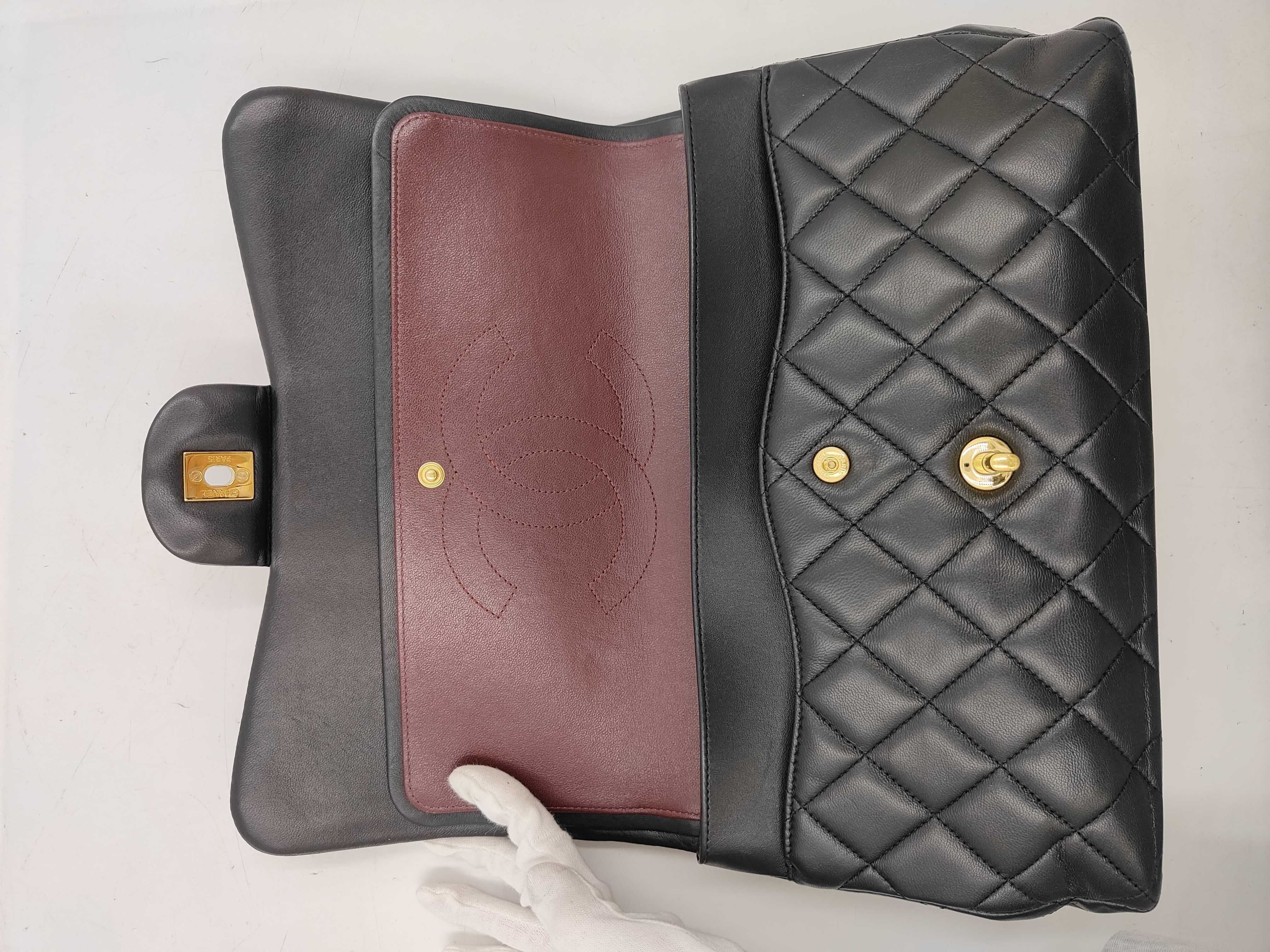 Large Matelassé 30 Black Hardware Lambskin Shoulder Bag — view 12