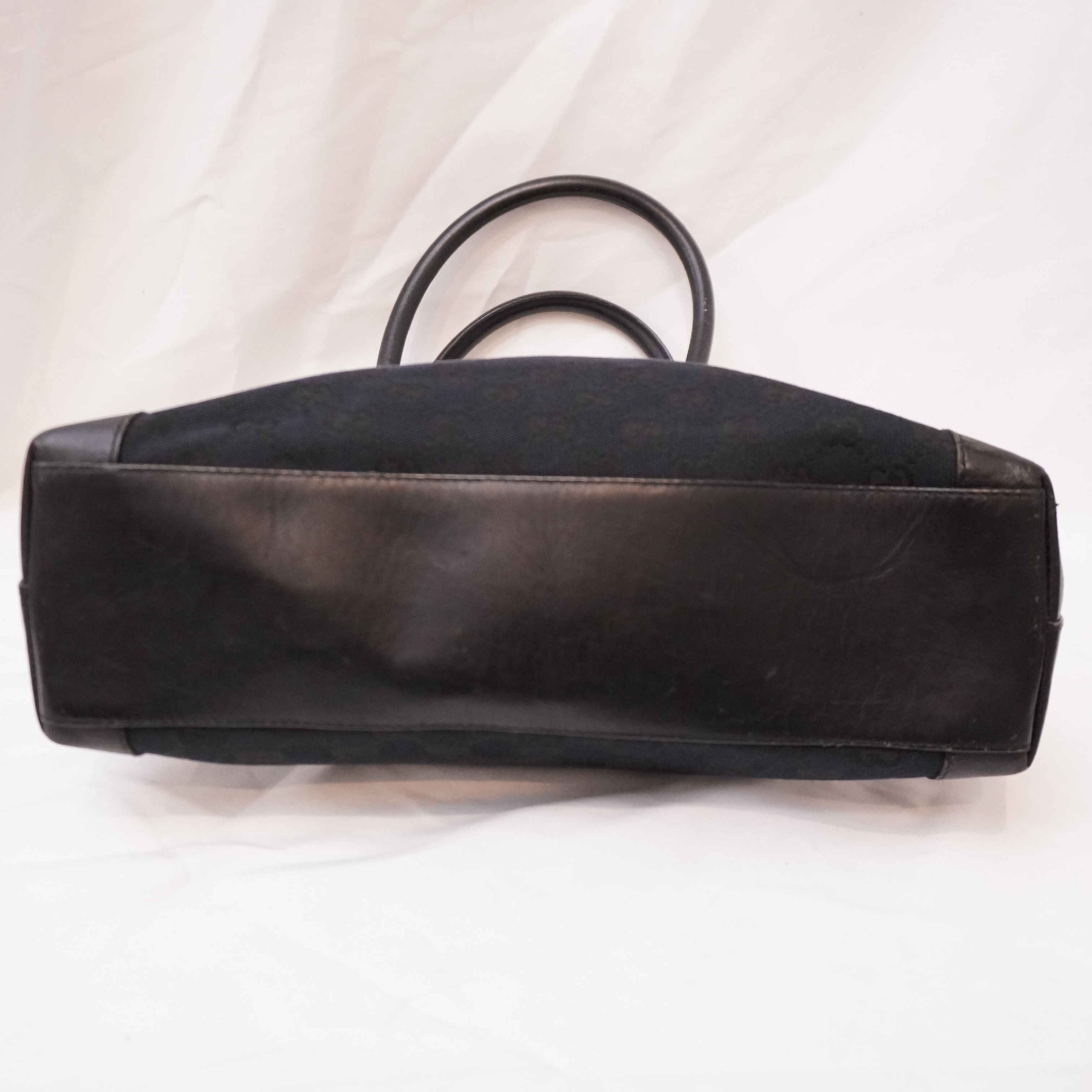 GG Canvas Handbag — view 6