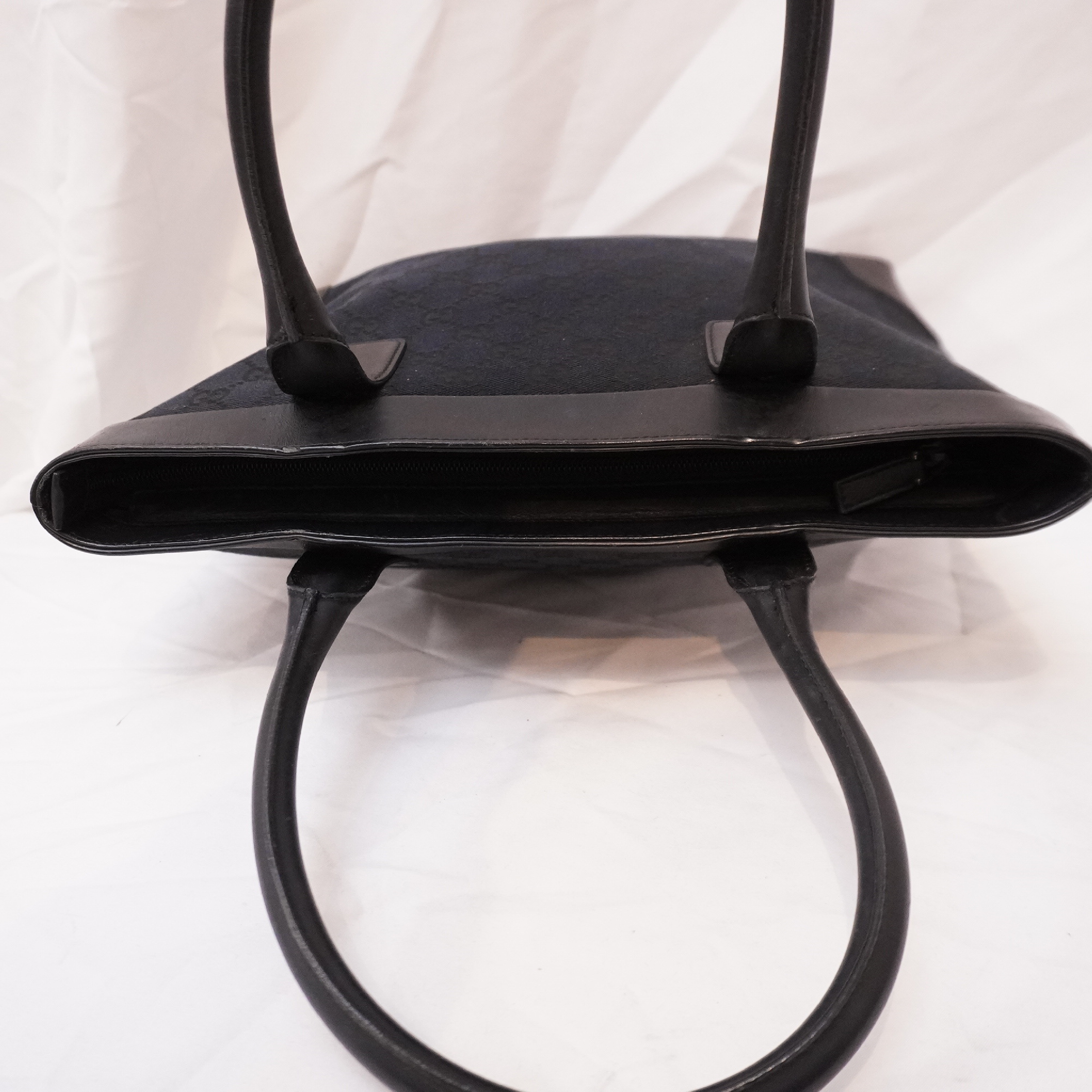 GG Canvas Handbag — view 7