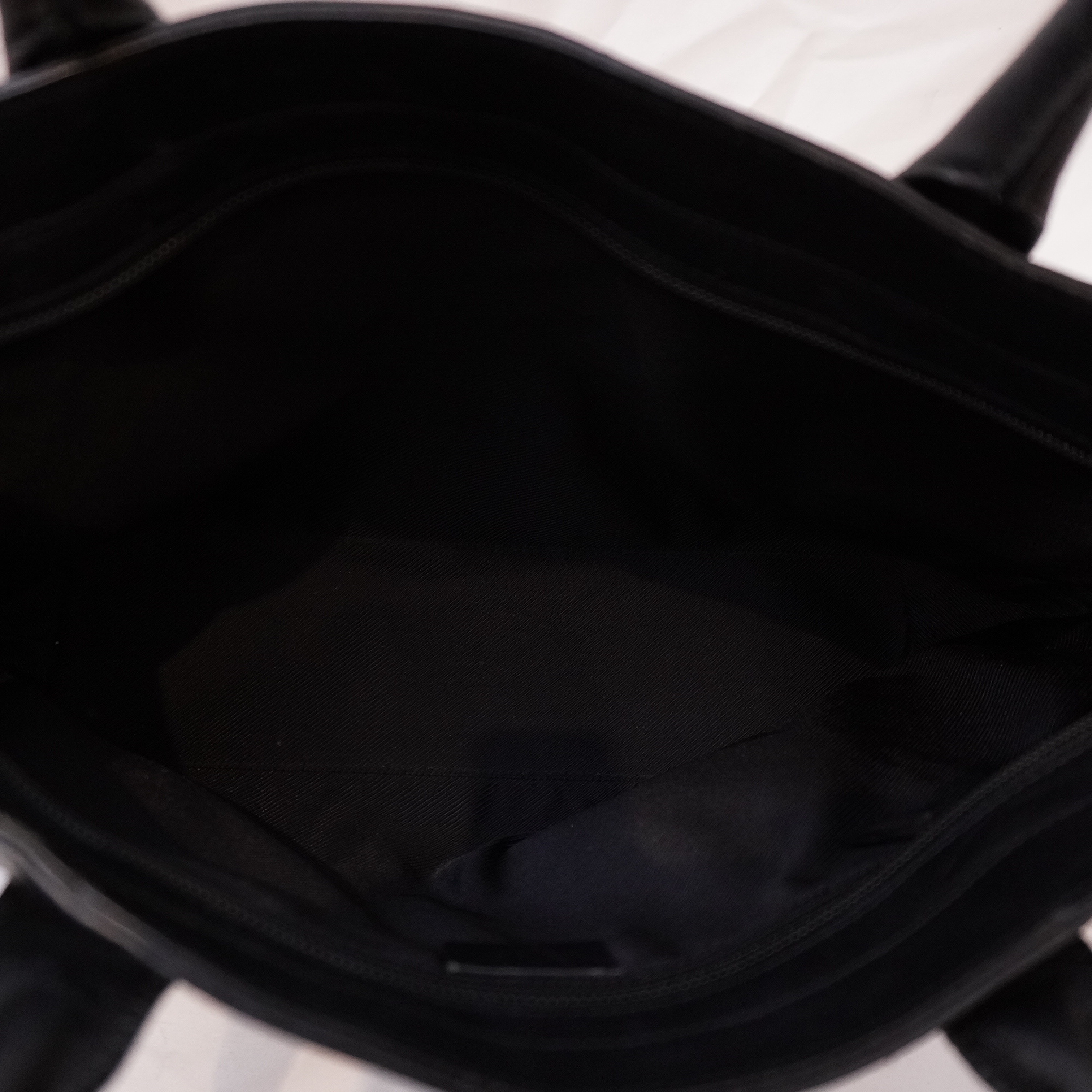 GG Canvas Handbag — view 8