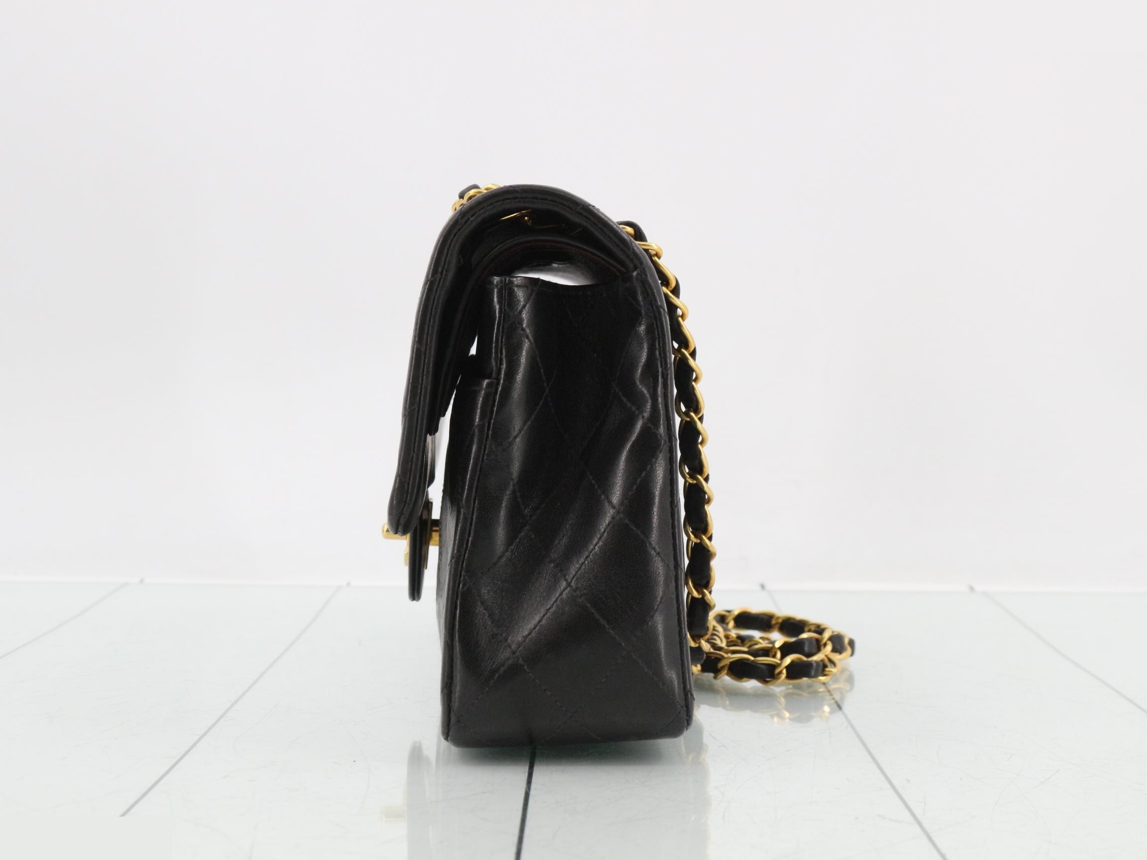 Matelassé 25 Double Chain Shoulder Bag, Double Flap, Lambskin, Black, Series 4, W25cm — view 3
