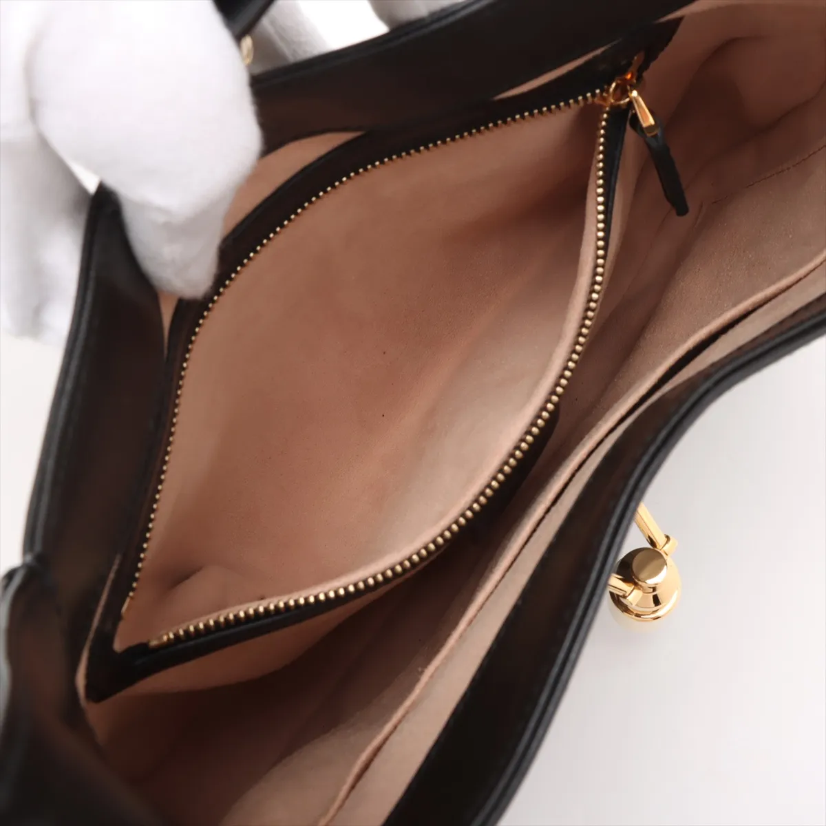 Jackie 1961 Leather Shoulder Bag Black 636709 — view 9
