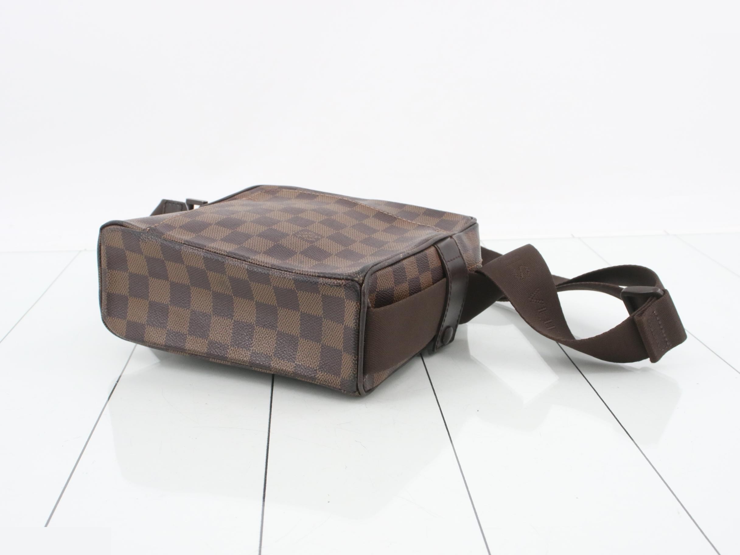 LV Damier Olaf Shoulder Bag — view 6