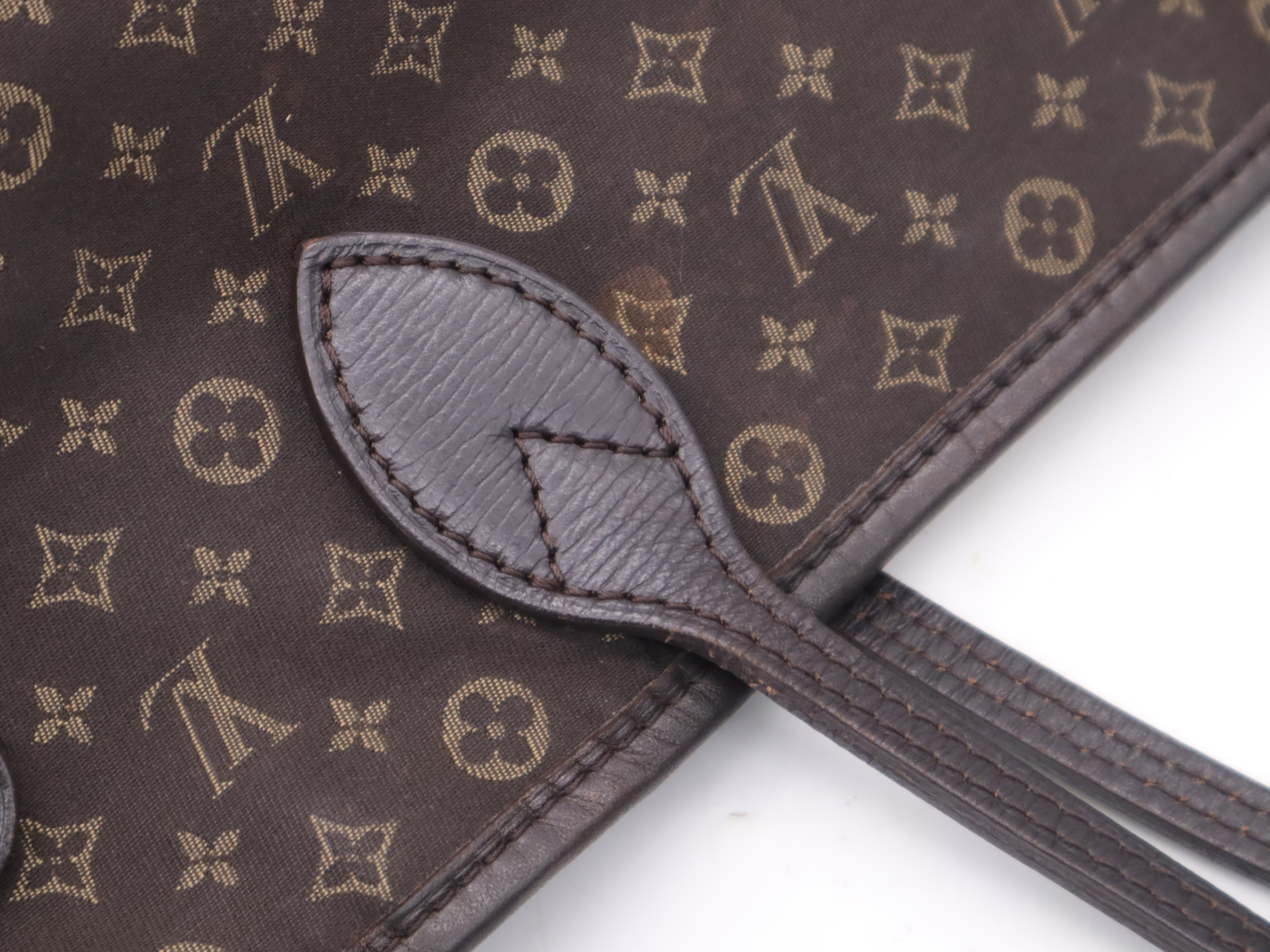 M40513 Idylle Neverfull MM Fusain Tote Bag — view 7