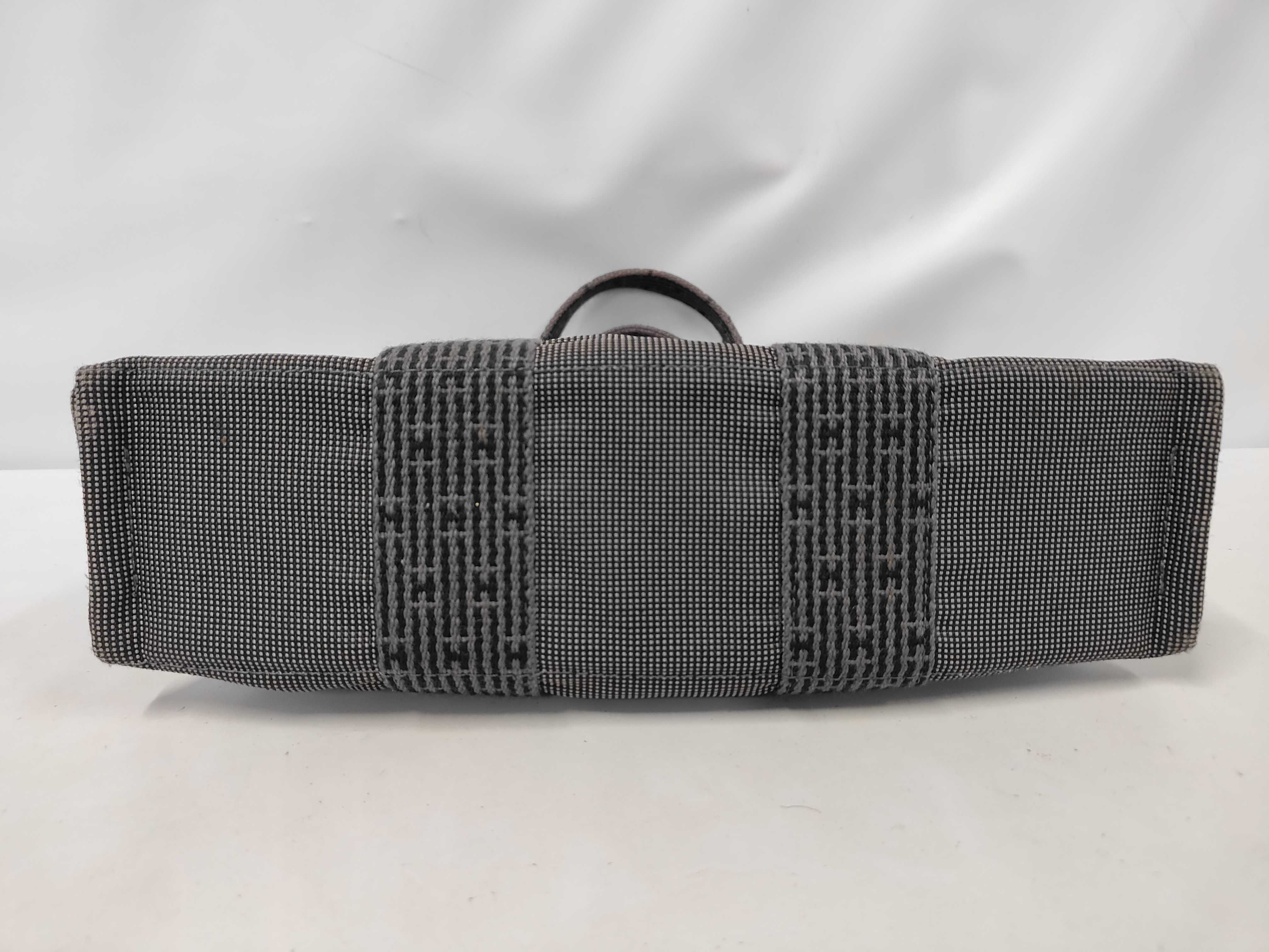 Herline Tote Gray Tote Bag — view 3