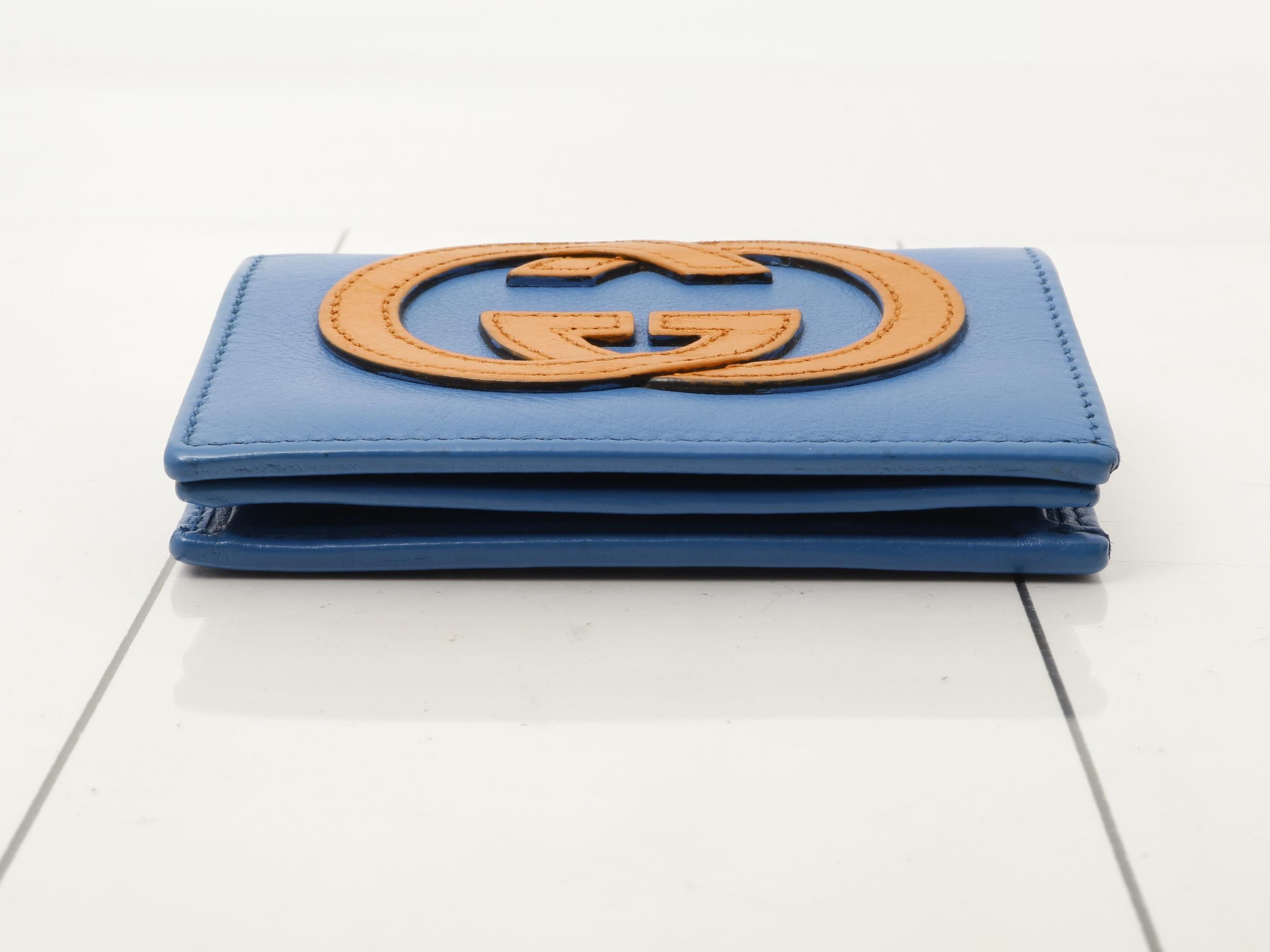 Bi-fold wallet — view 3