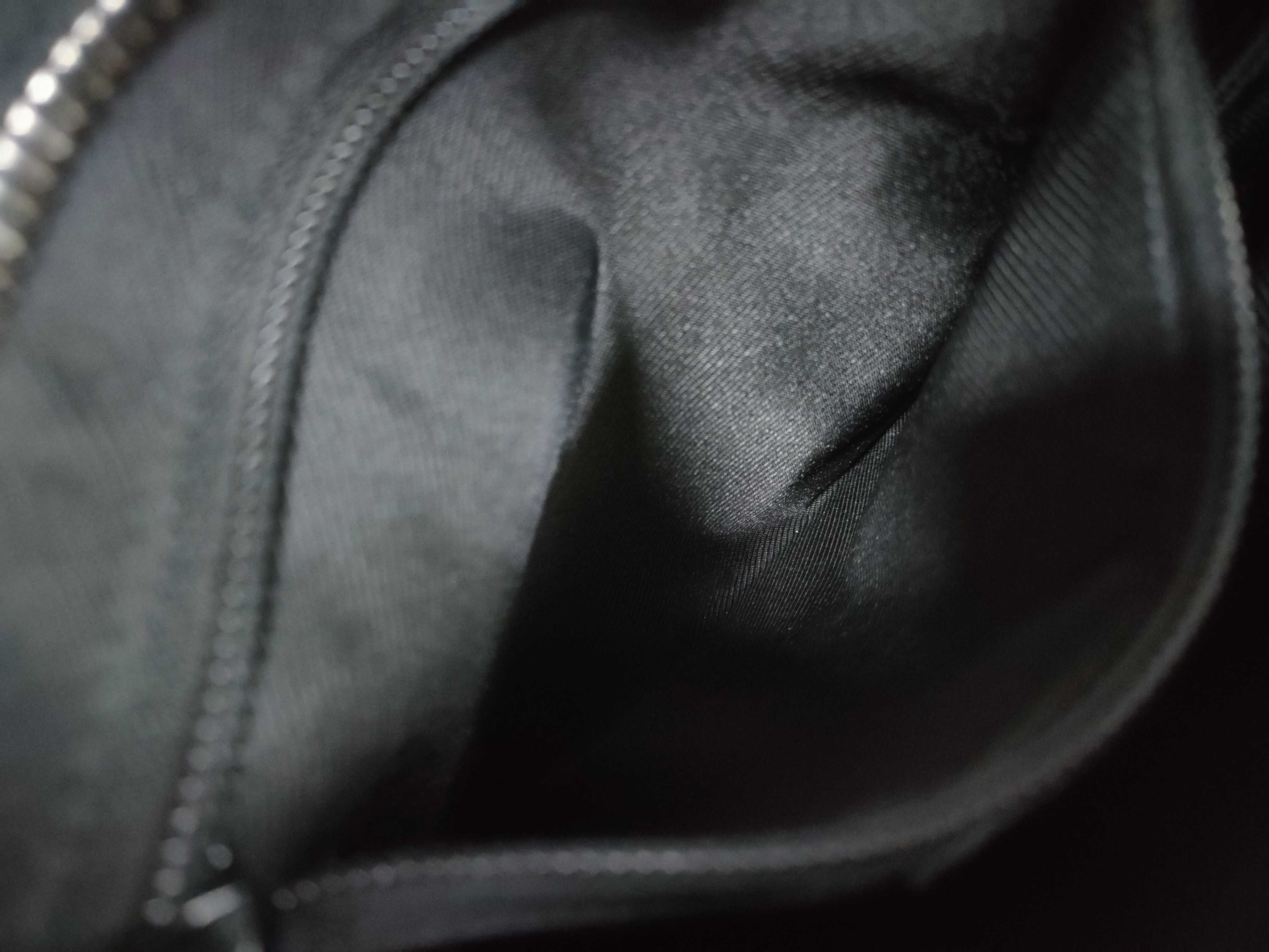 GG Canvas Shoulder Bag 122793 — view 11