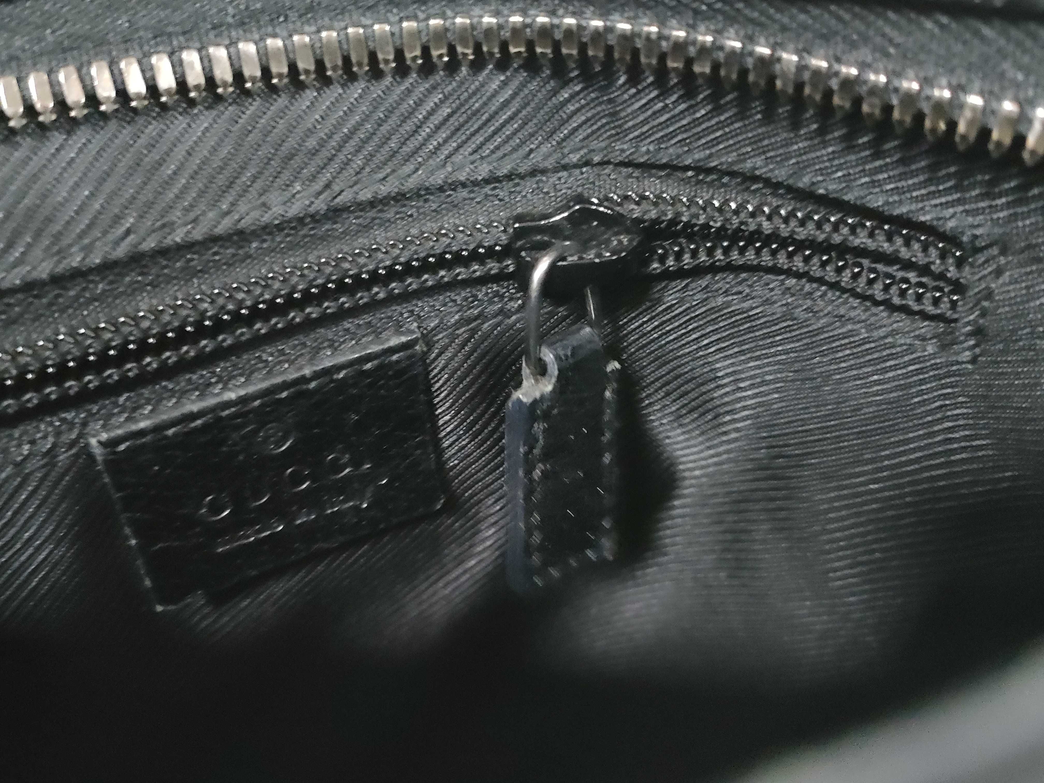 GG Canvas Shoulder Bag 122793 — view 13