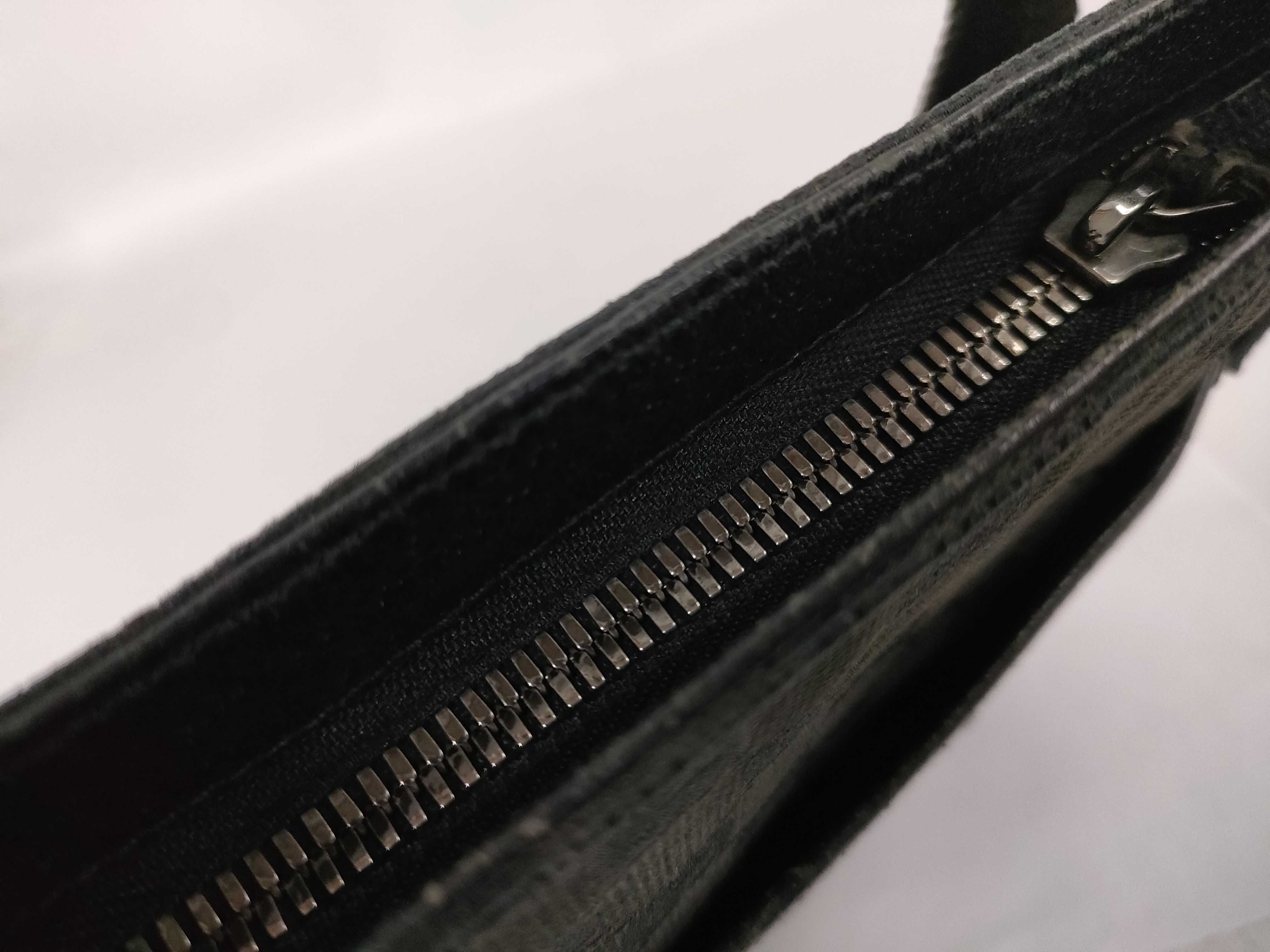 GG Canvas Shoulder Bag 122793 — view 8