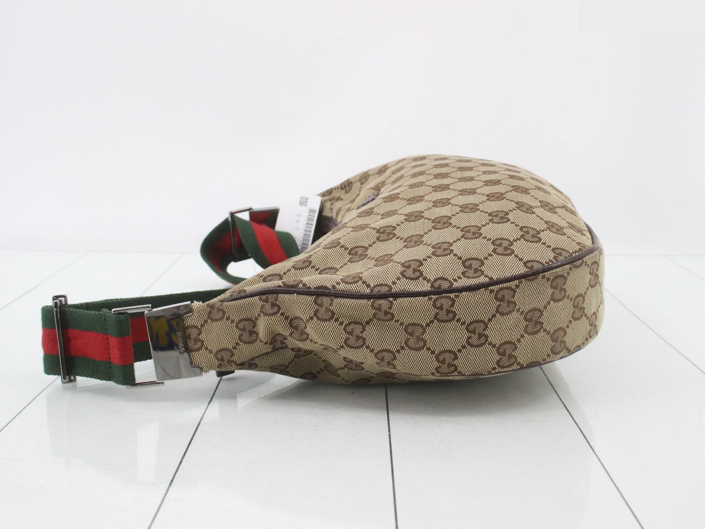 122790 GG Canvas Shoulder Bag — view 4