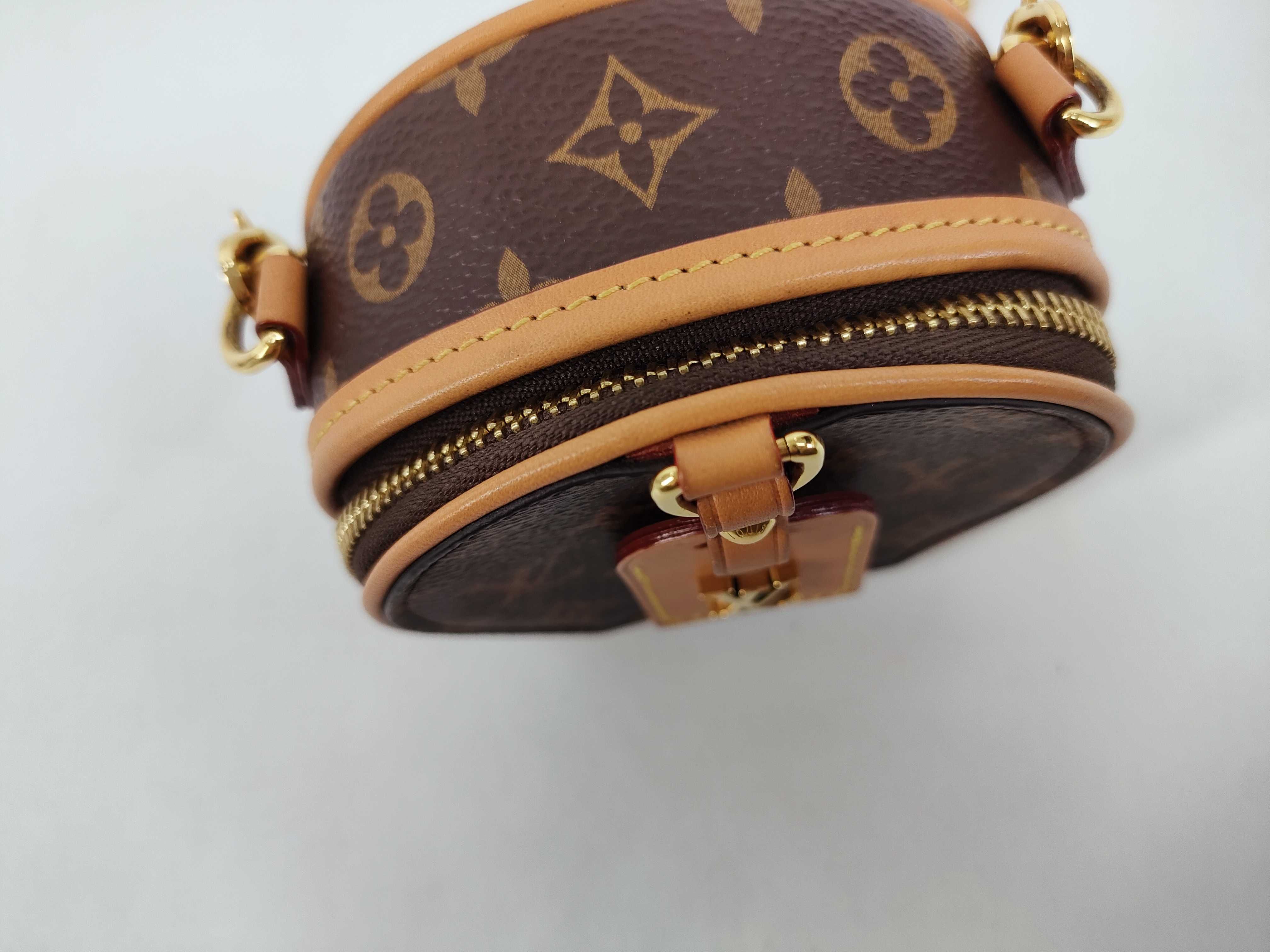 Monogram Louis Vuitton Monogram Boite Chapeau Necklace M68570 NZ2179 Pouch — view 8