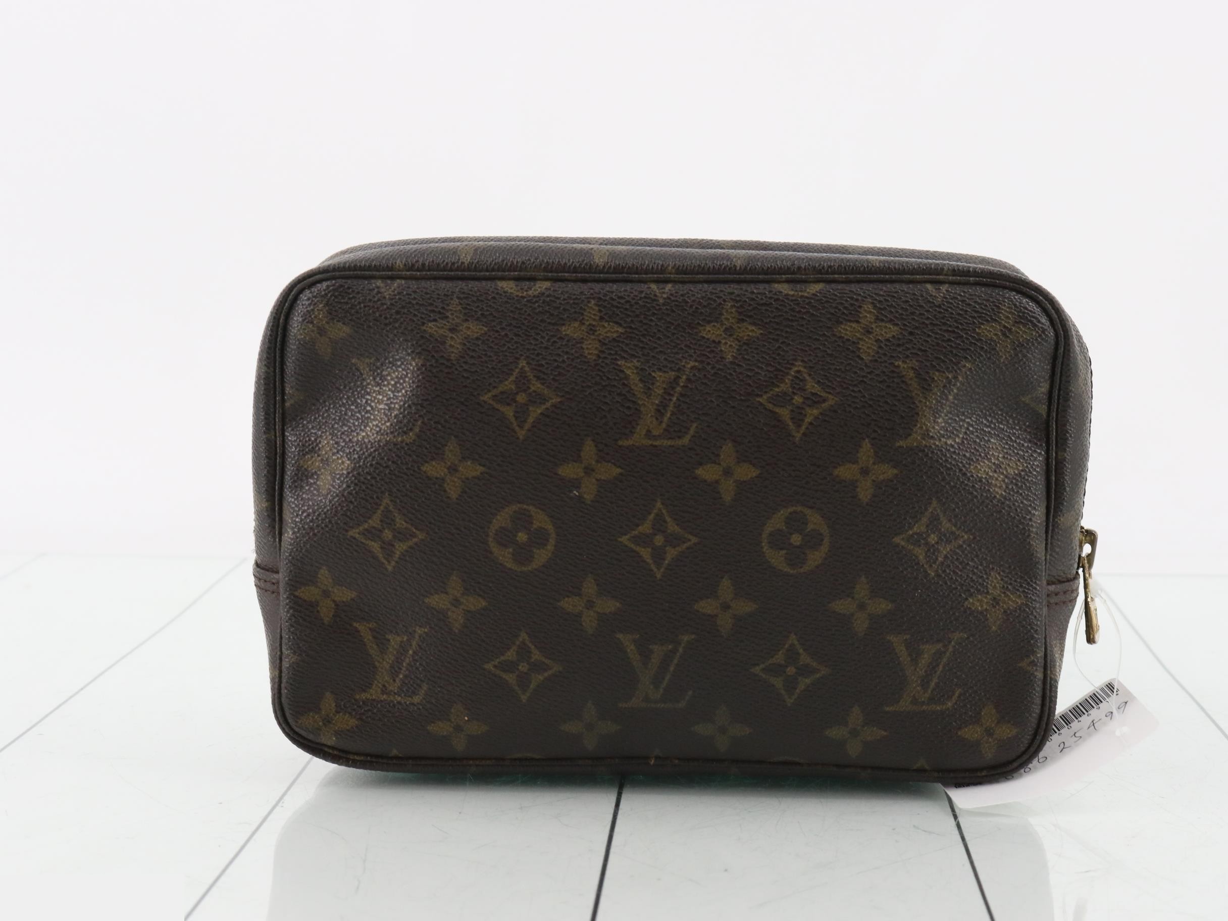 Trousses Toilette 23 Monogram M47524 — view 2