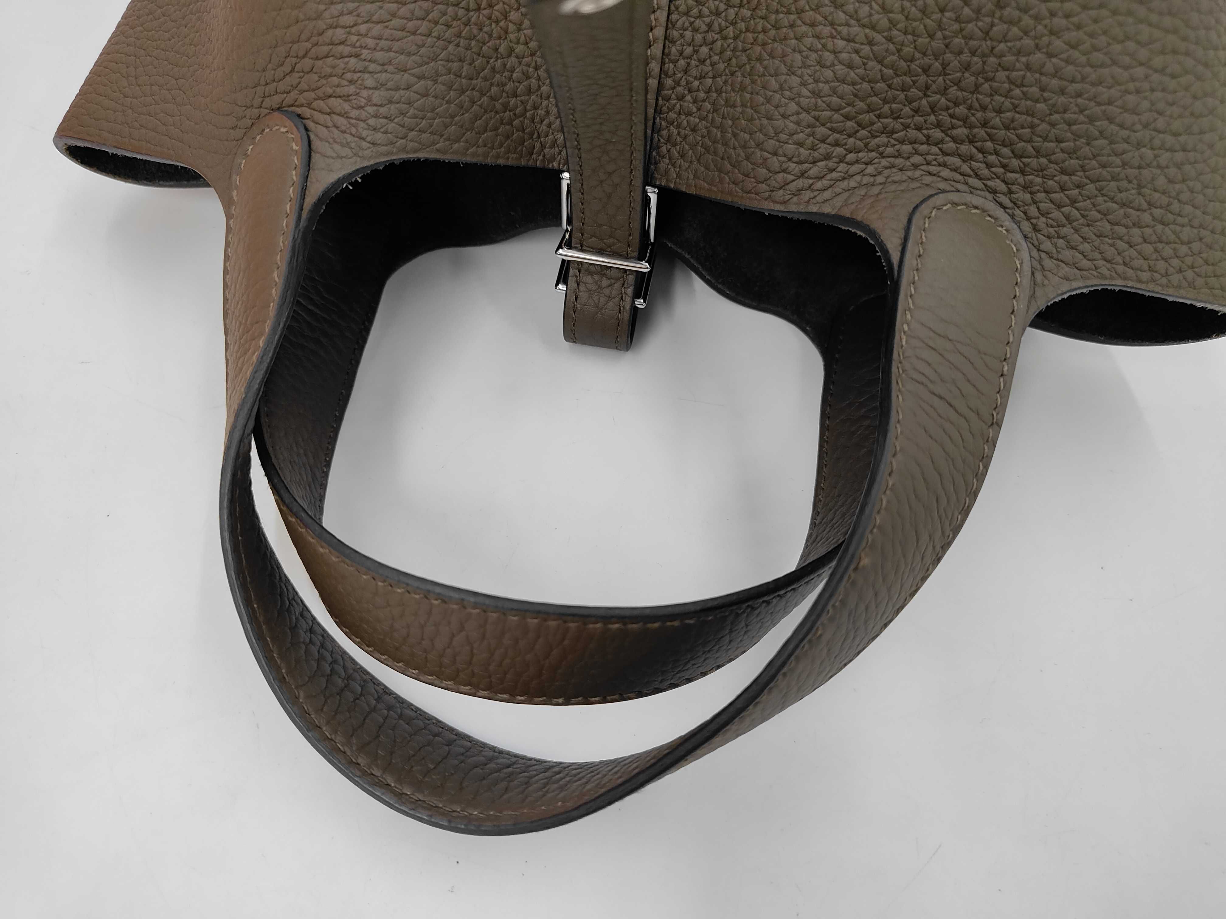 Picotin Lock Taurillon Vert Roden Silver Hardware G Stamp Handbag — view 5