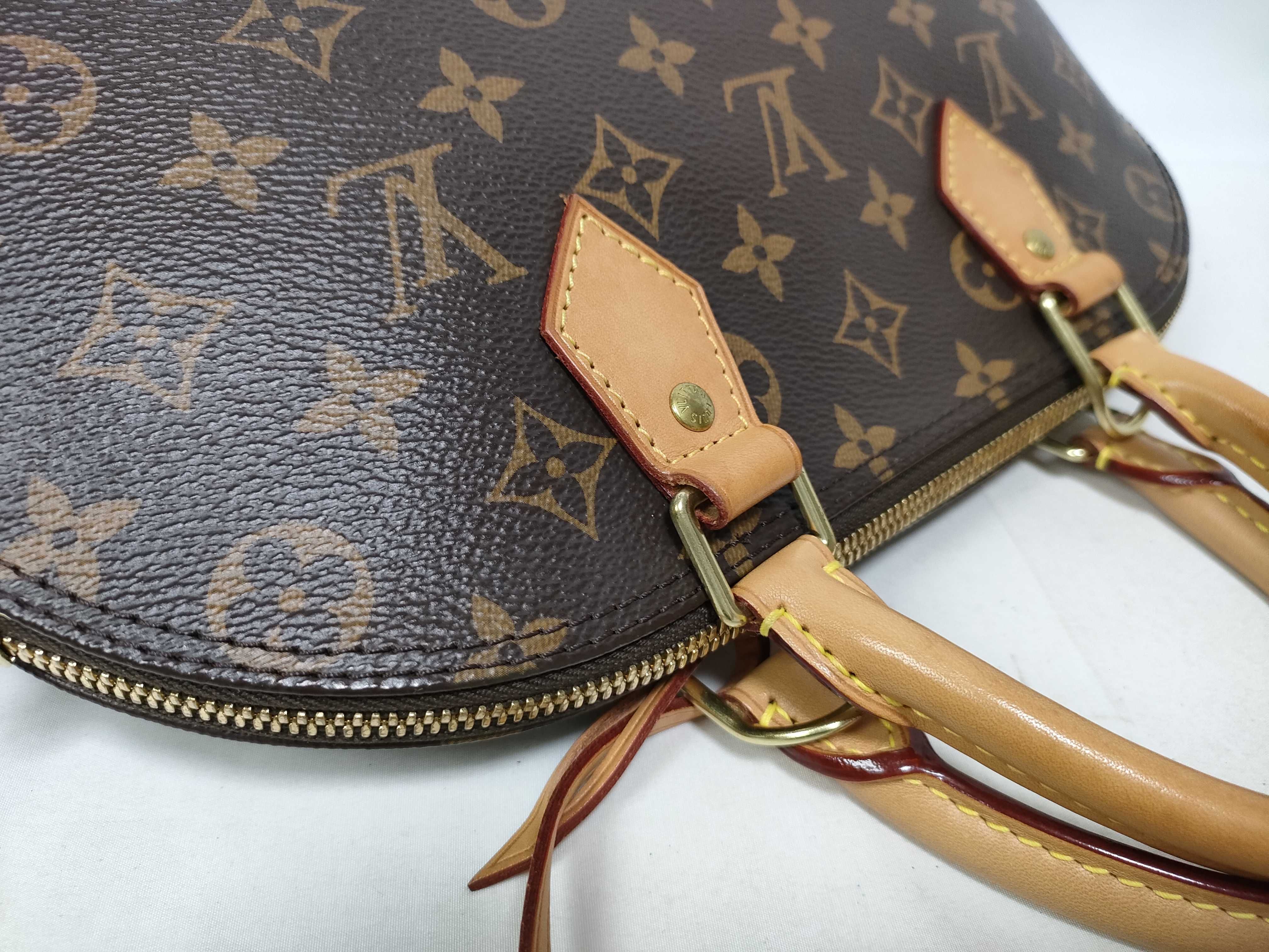 Monogram Louis Vuitton Monogram Handbag Alma PM M51130 Handbag — view 10