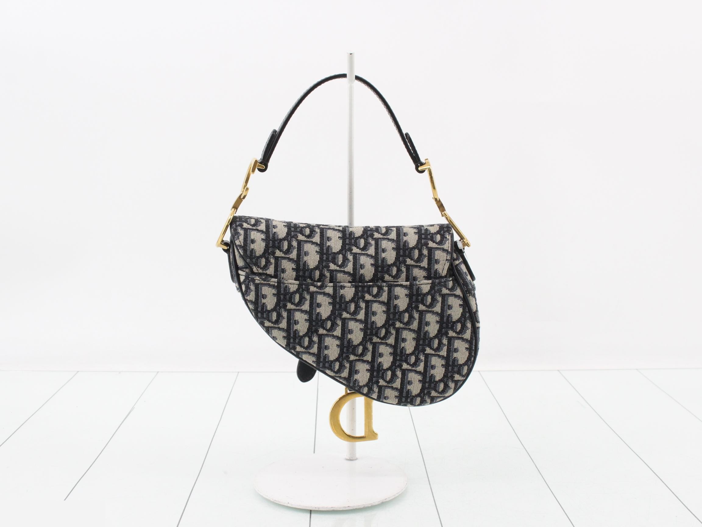 Desaddle Bags Oblique Canvas Handbag — view 2