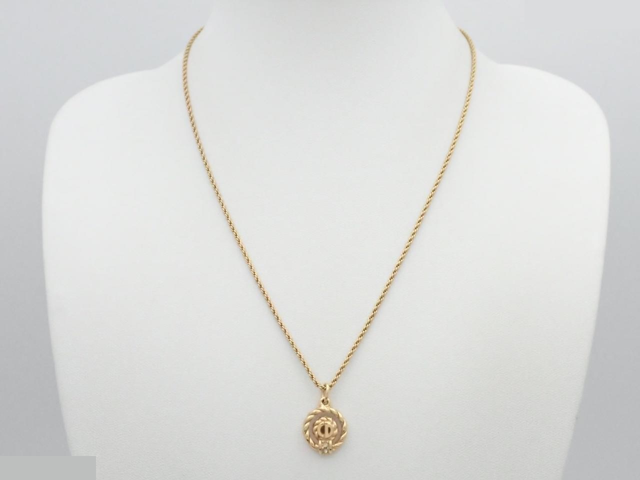 Other line: Precious metals, necklaces, pendants, neck circumference approximately 47cm. — view 3