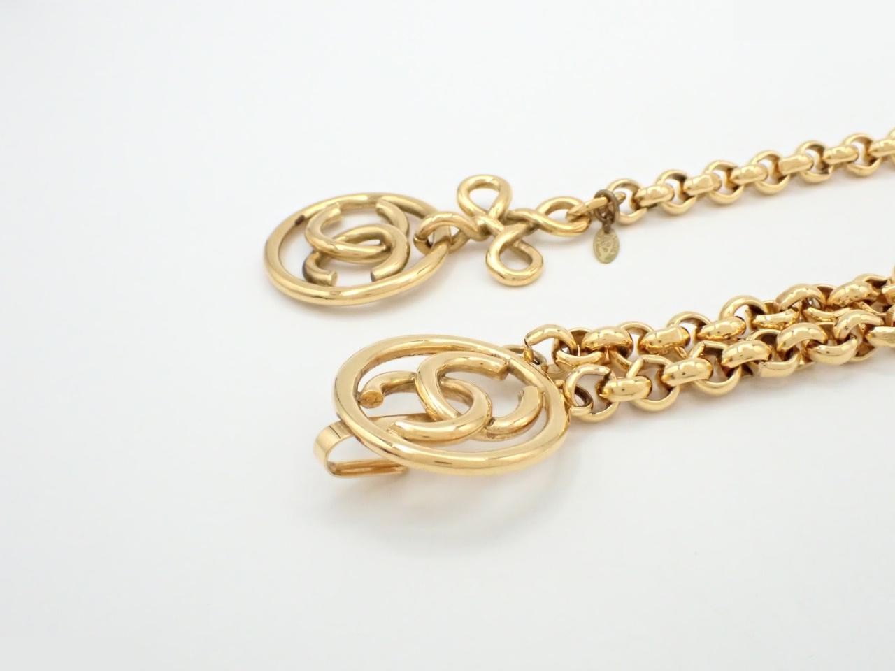 Belt with Coco Mark, gold chain, approximately 85cm in length. — view 3