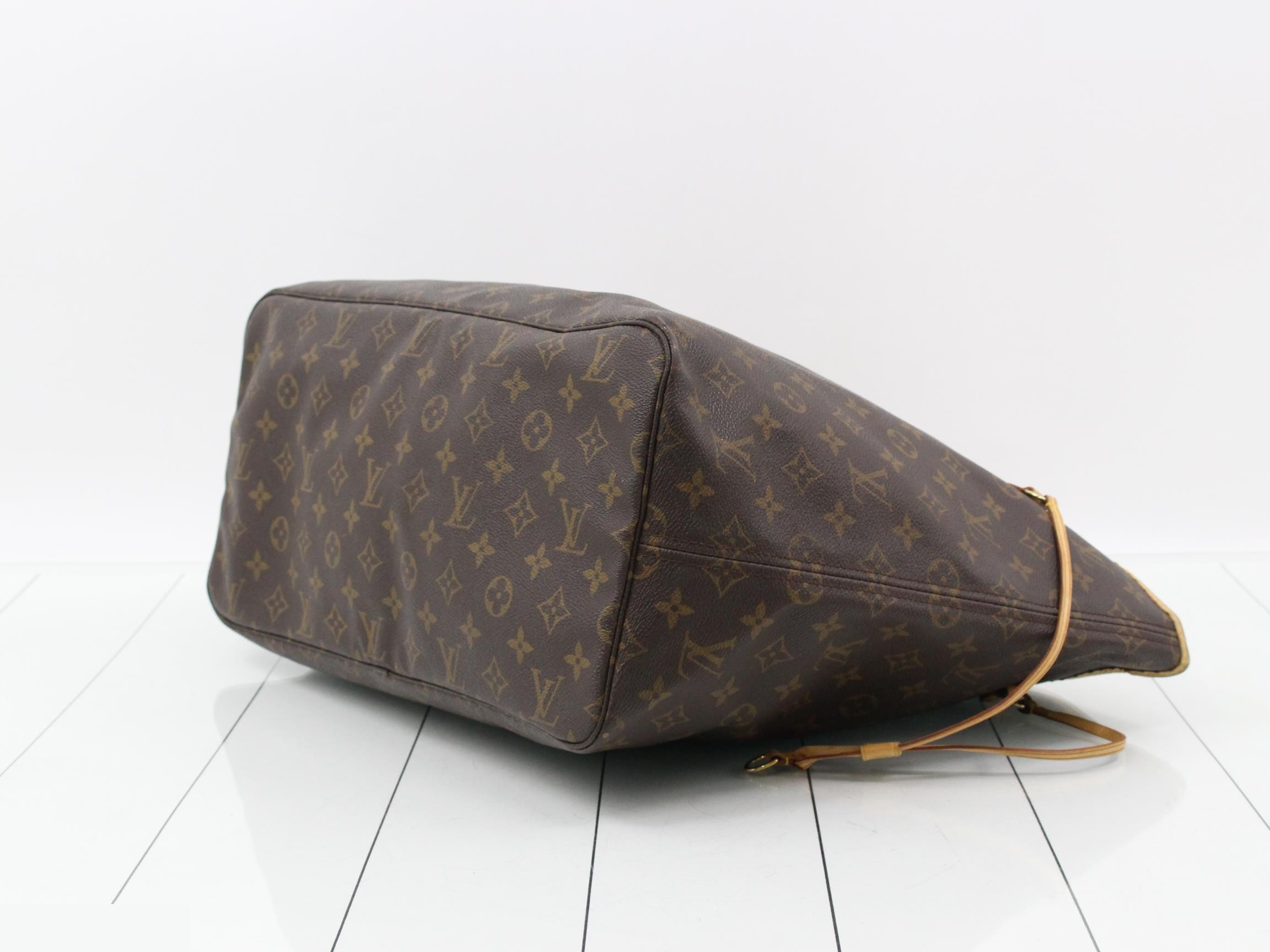 Monogram Neverfull GM Tote Bag — view 6