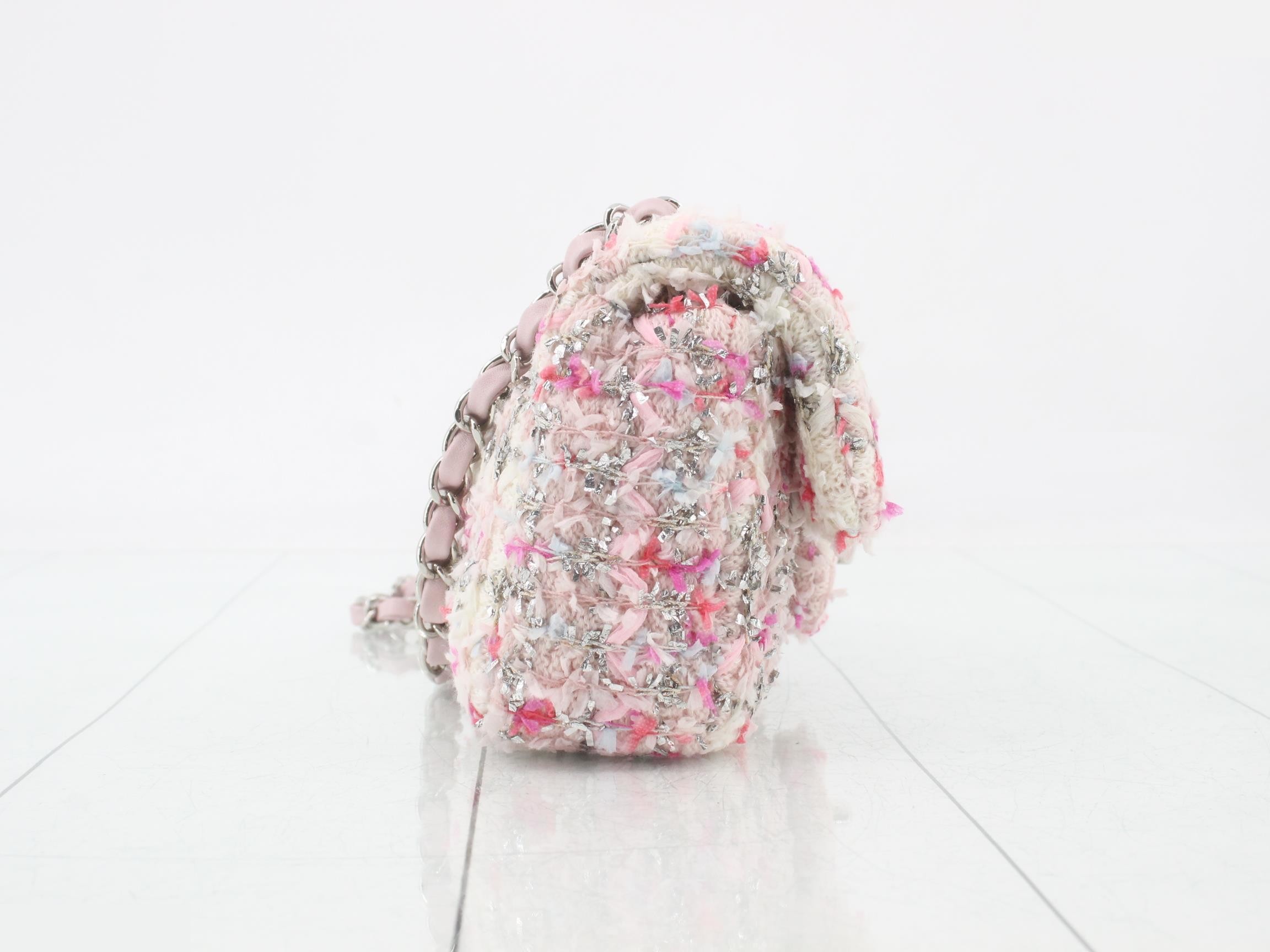 Matelassé 20 Tweed Chain Shoulder Bag, Series 25 — view 4