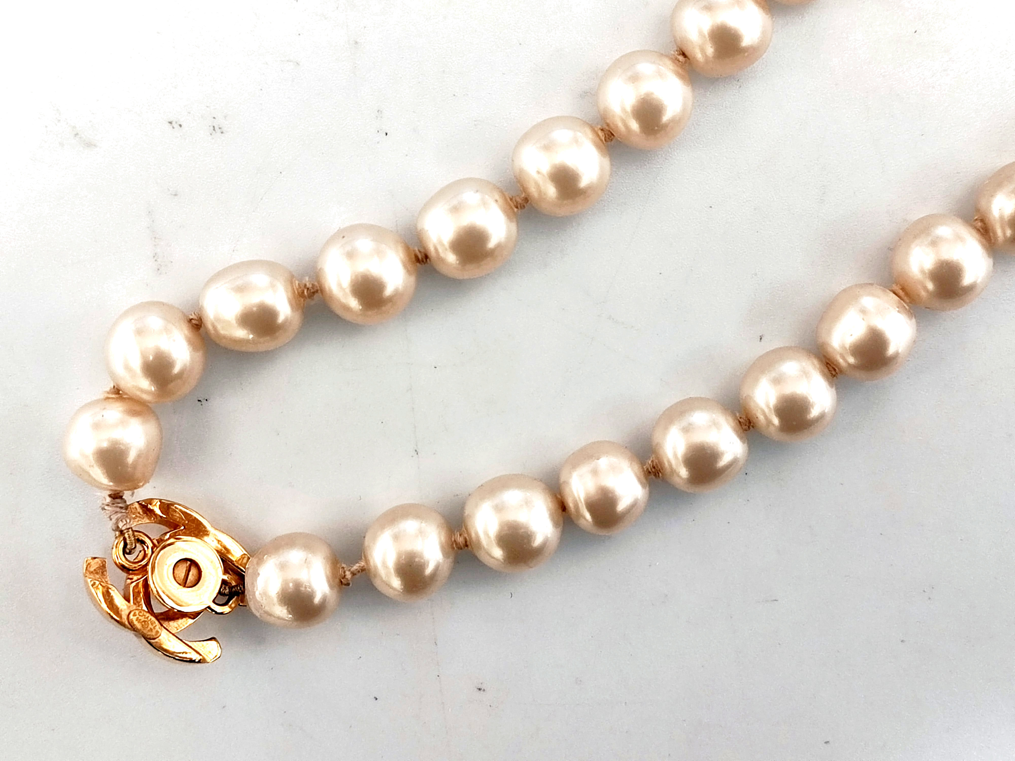 Coco Mark Turnlock 96P Faux Pearl Necklace — view 8