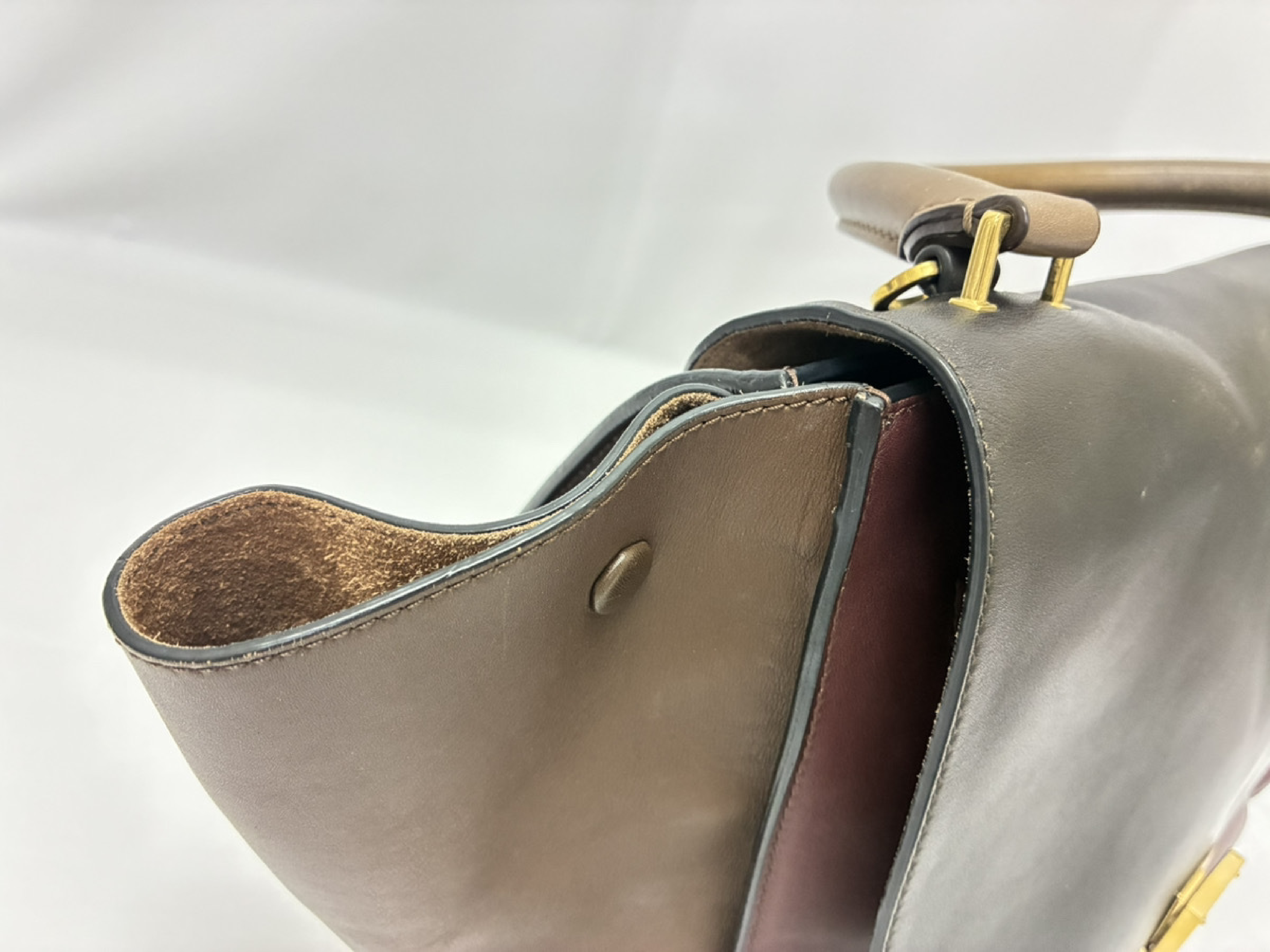 Trapeze Handbag Leather/Wine x Black Handbag — view 5