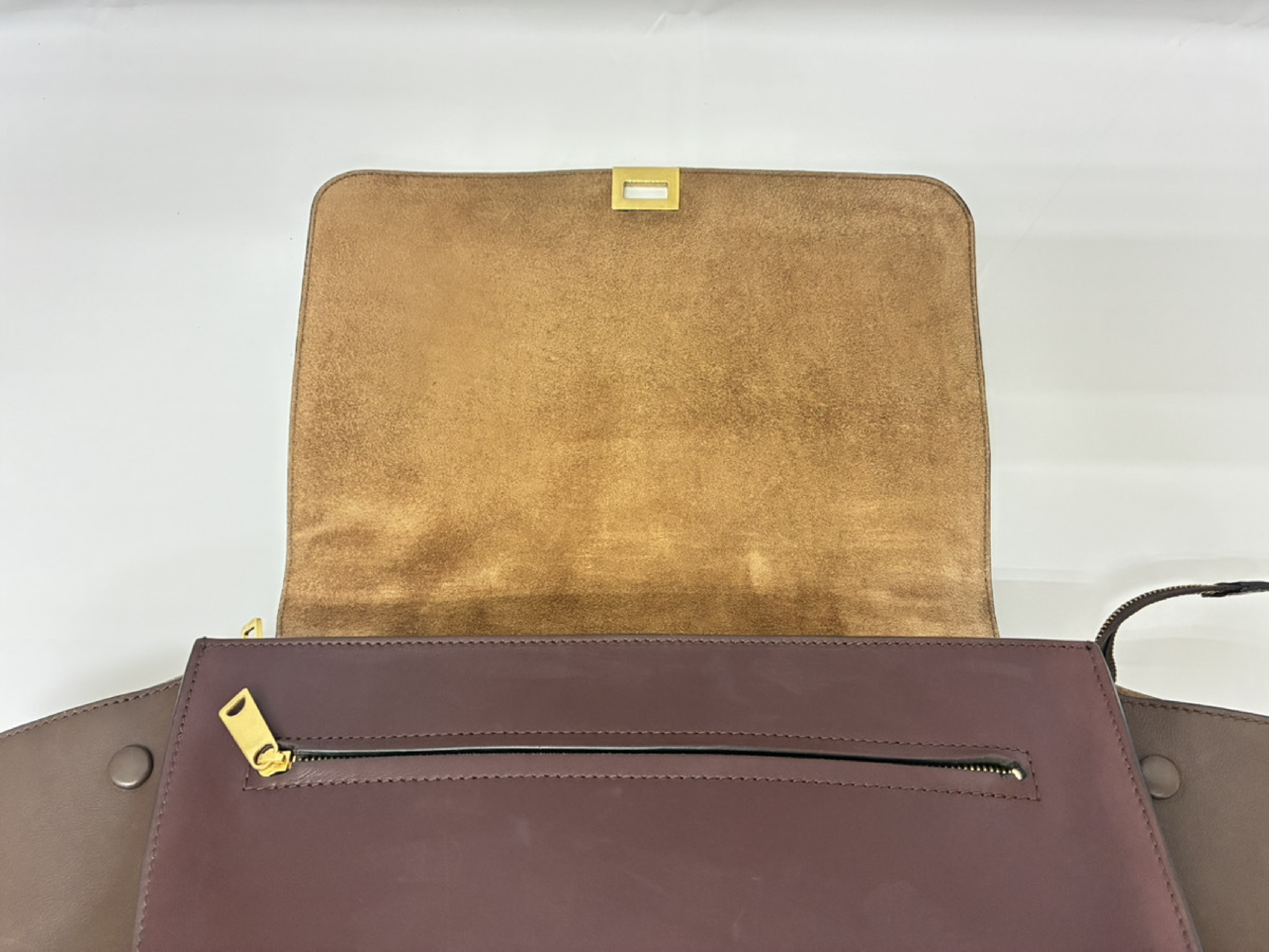 Trapeze Handbag Leather/Wine x Black Handbag — view 8