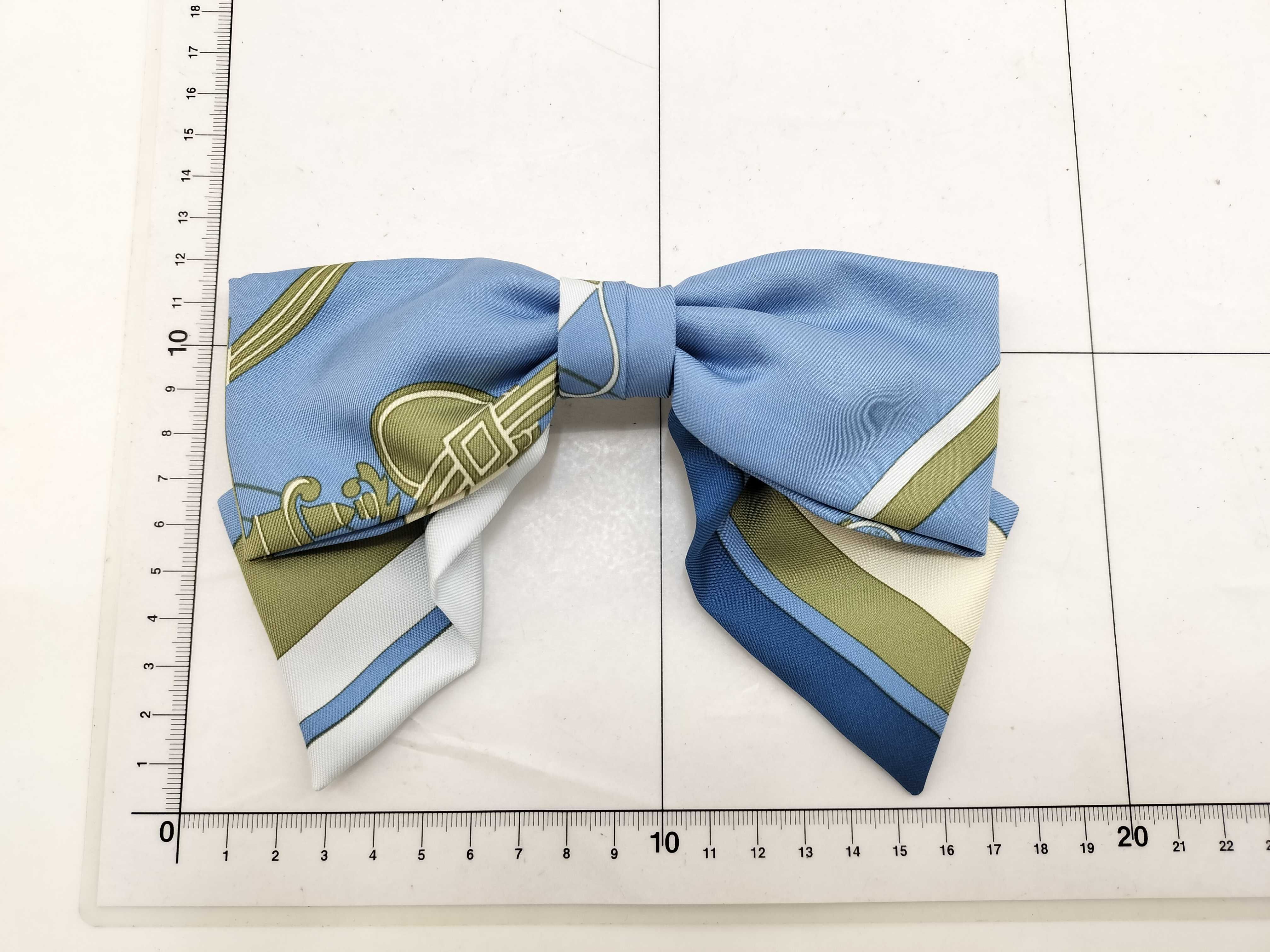 Grenelle Ex-Libris Ribbon Barrette - Hermes Hair Accessory — view 8