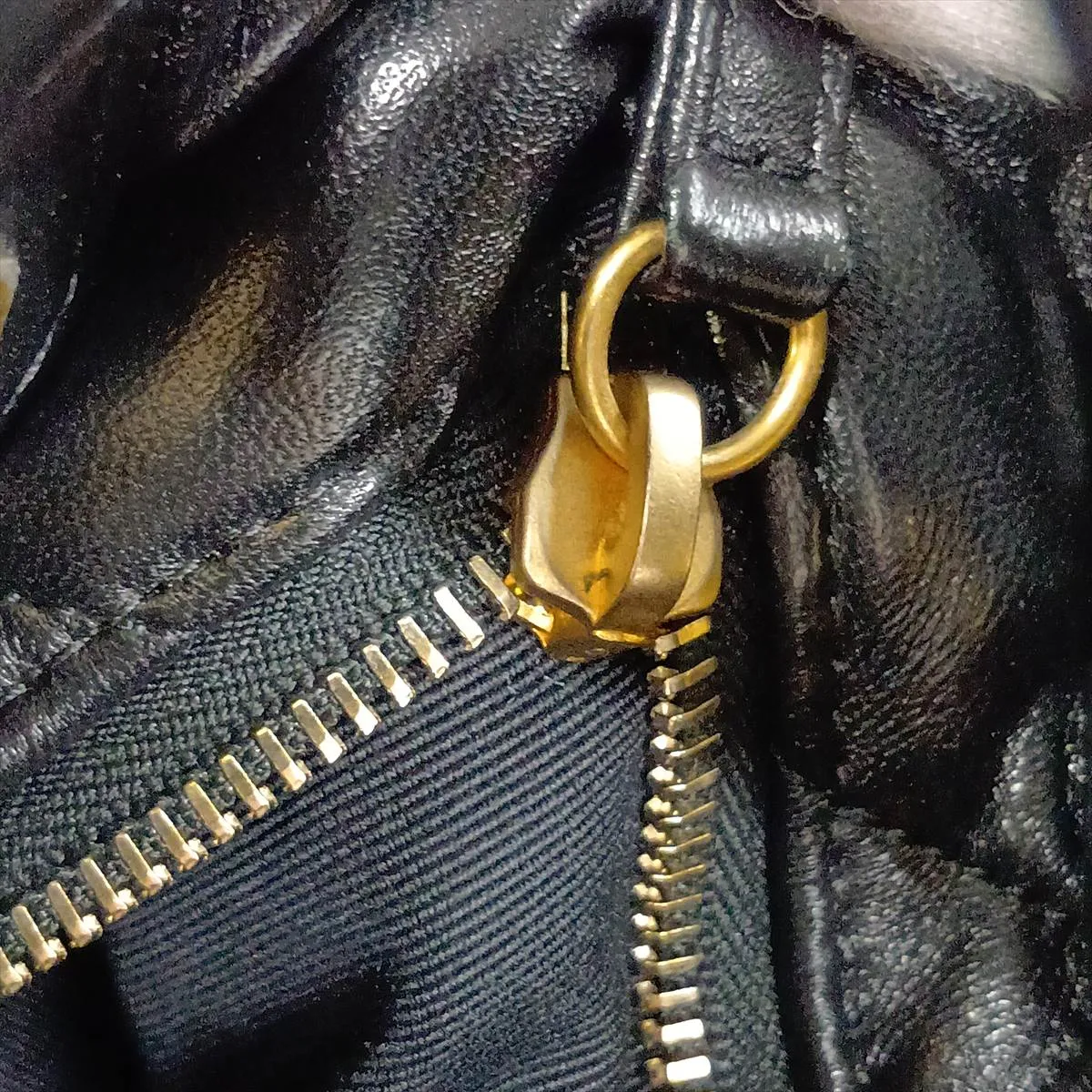 [Individually packaged] Chanel Matelassé Lambskin 2-Way Handbag with Ribbon, Black, Gold Hardware, GL8CT6N9, Random Plate — view 12