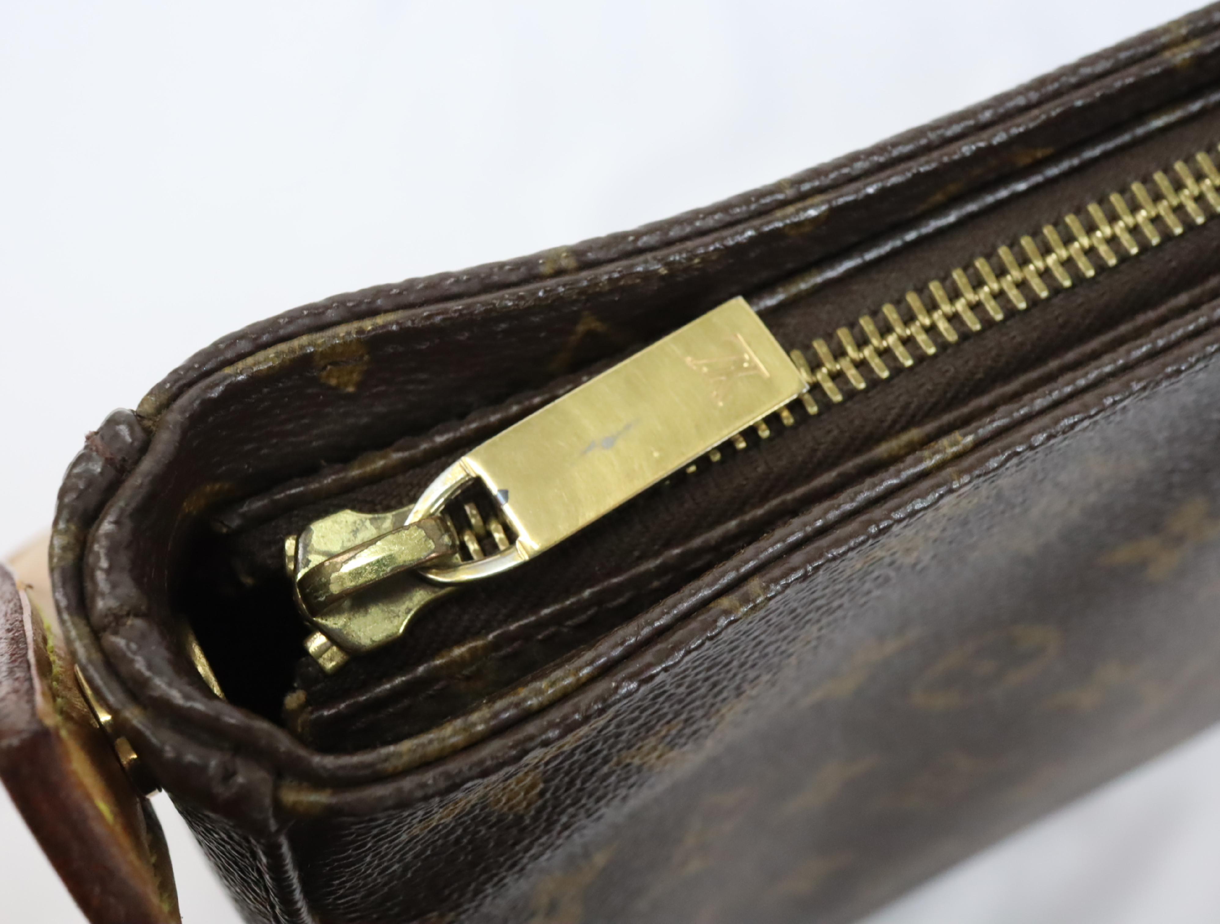 Monogram Looping MM M51146 Brown Shoulder Bag — view 12