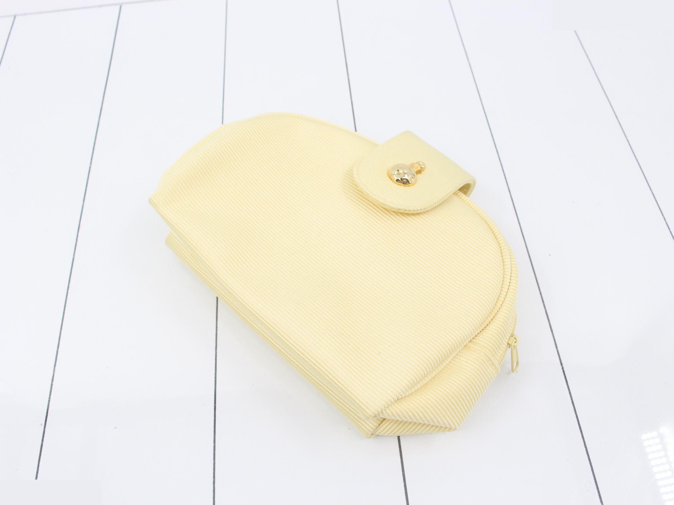 pouch set (2 items) — view 2