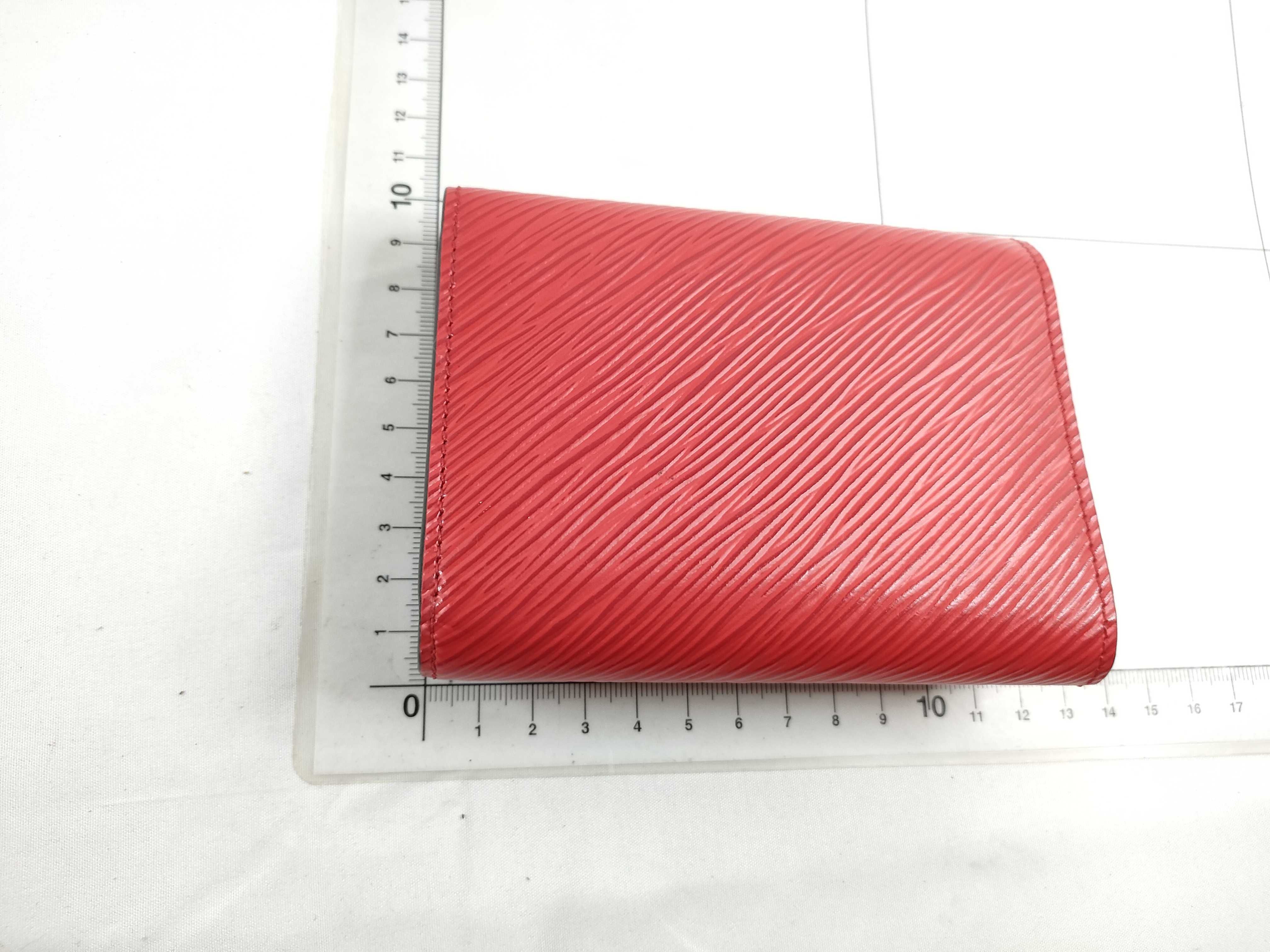 Epi LV Epi Twist Compact Rouge TN4189 BOU Rouge Wallet — view 2