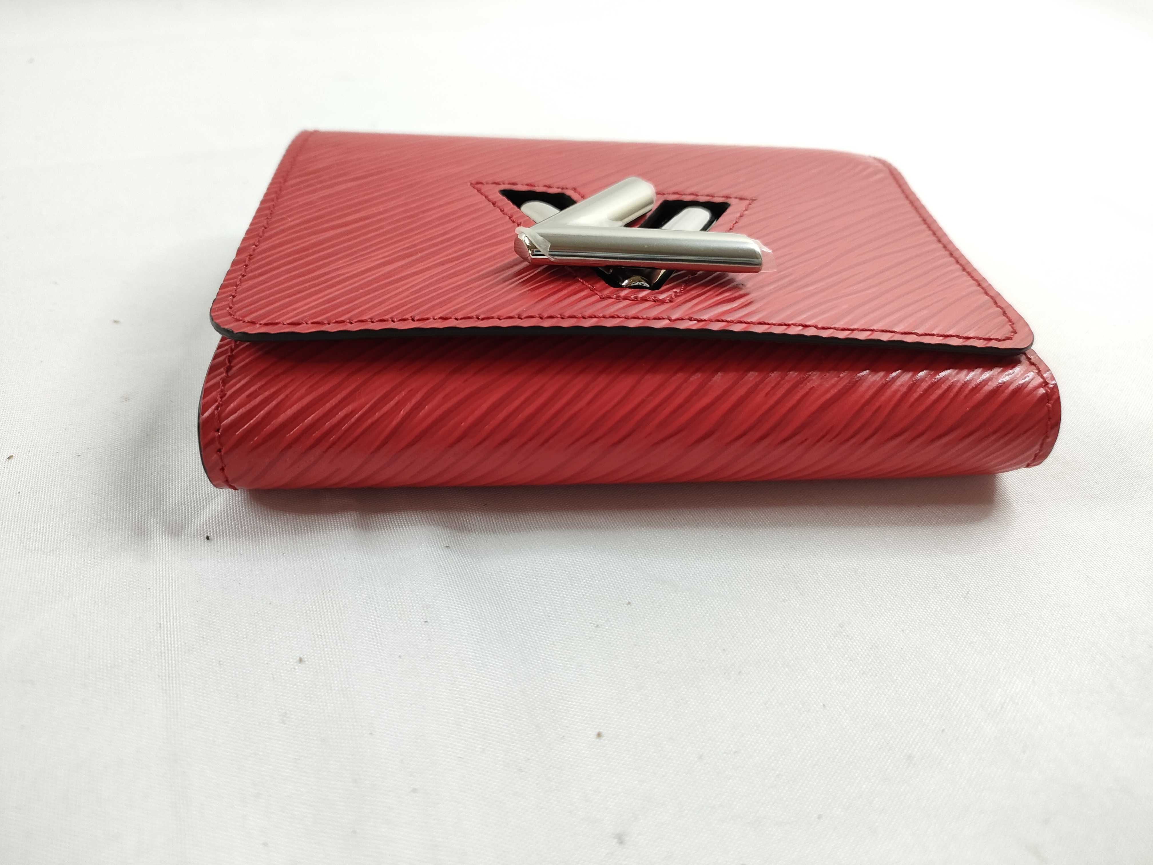 Epi LV Epi Twist Compact Rouge TN4189 BOU Rouge Wallet — view 6
