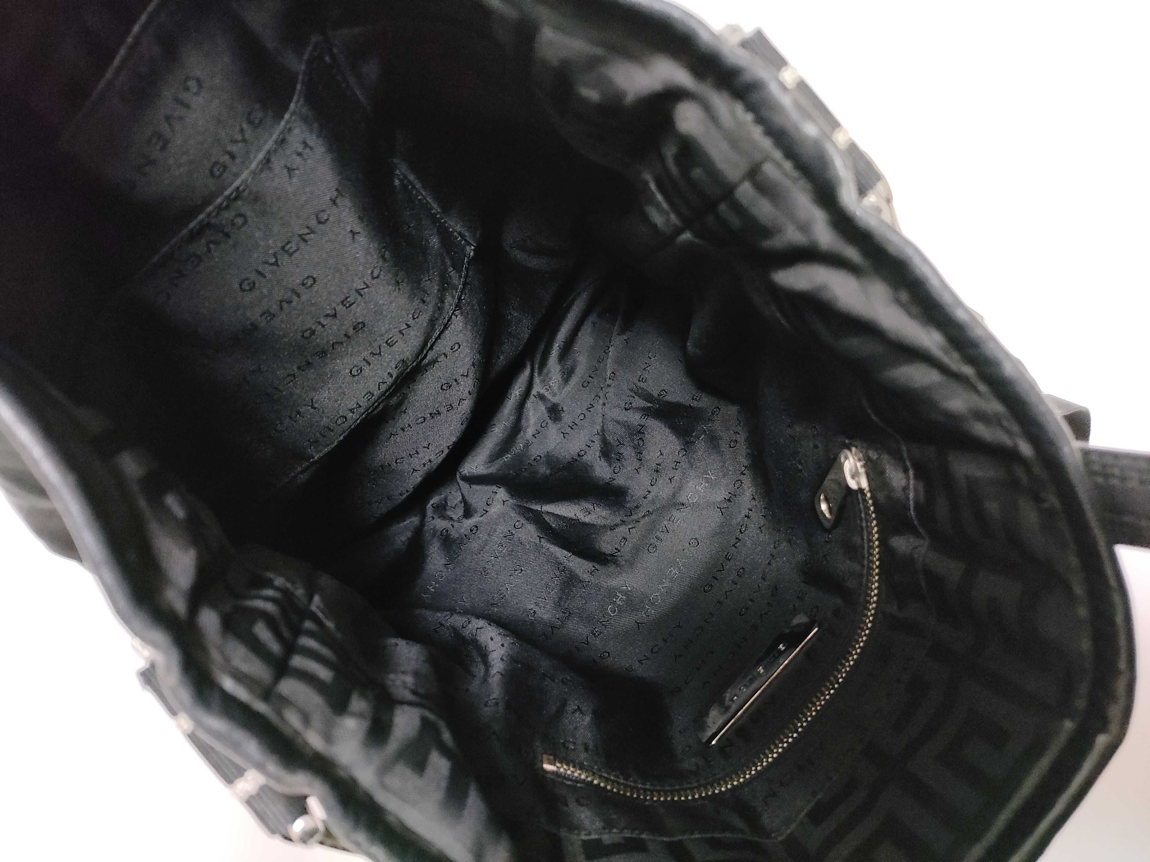 Logo Black Nylon Leather 2-Way Bag Shoulder Bag — view 11
