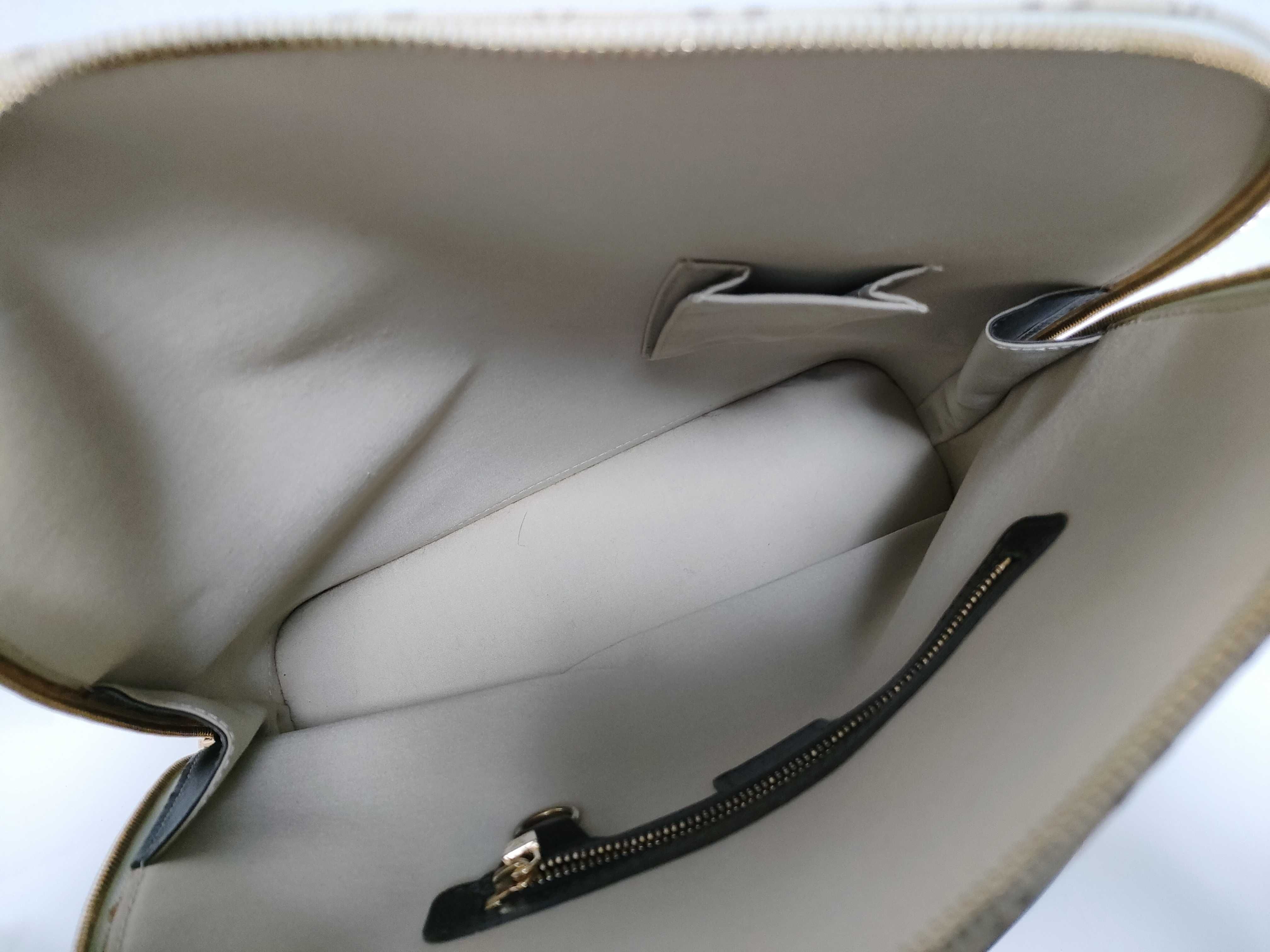 Monogram Mini Alma O M92202 MI1001 Handbag — view 10