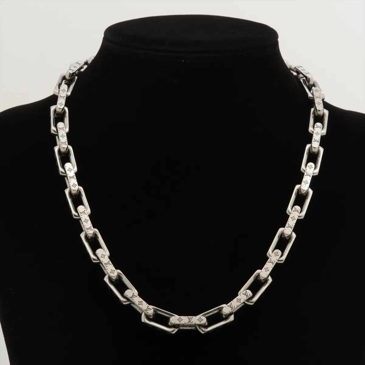 M00307 Collier chain monogram LE2242 necklace GP silver dent — view 5