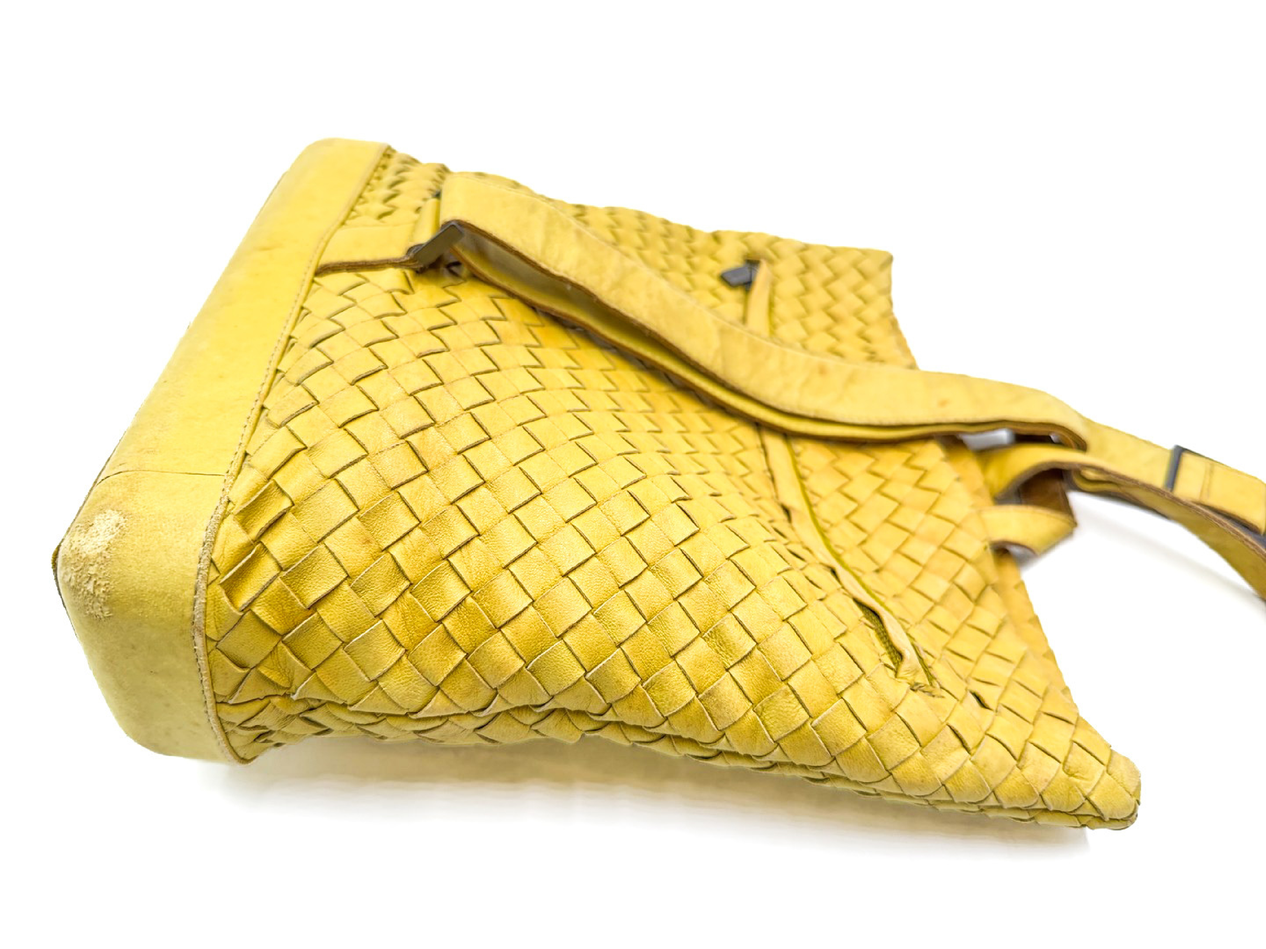 Intrecciato Yellow Leather Shoulder Bag — view 5