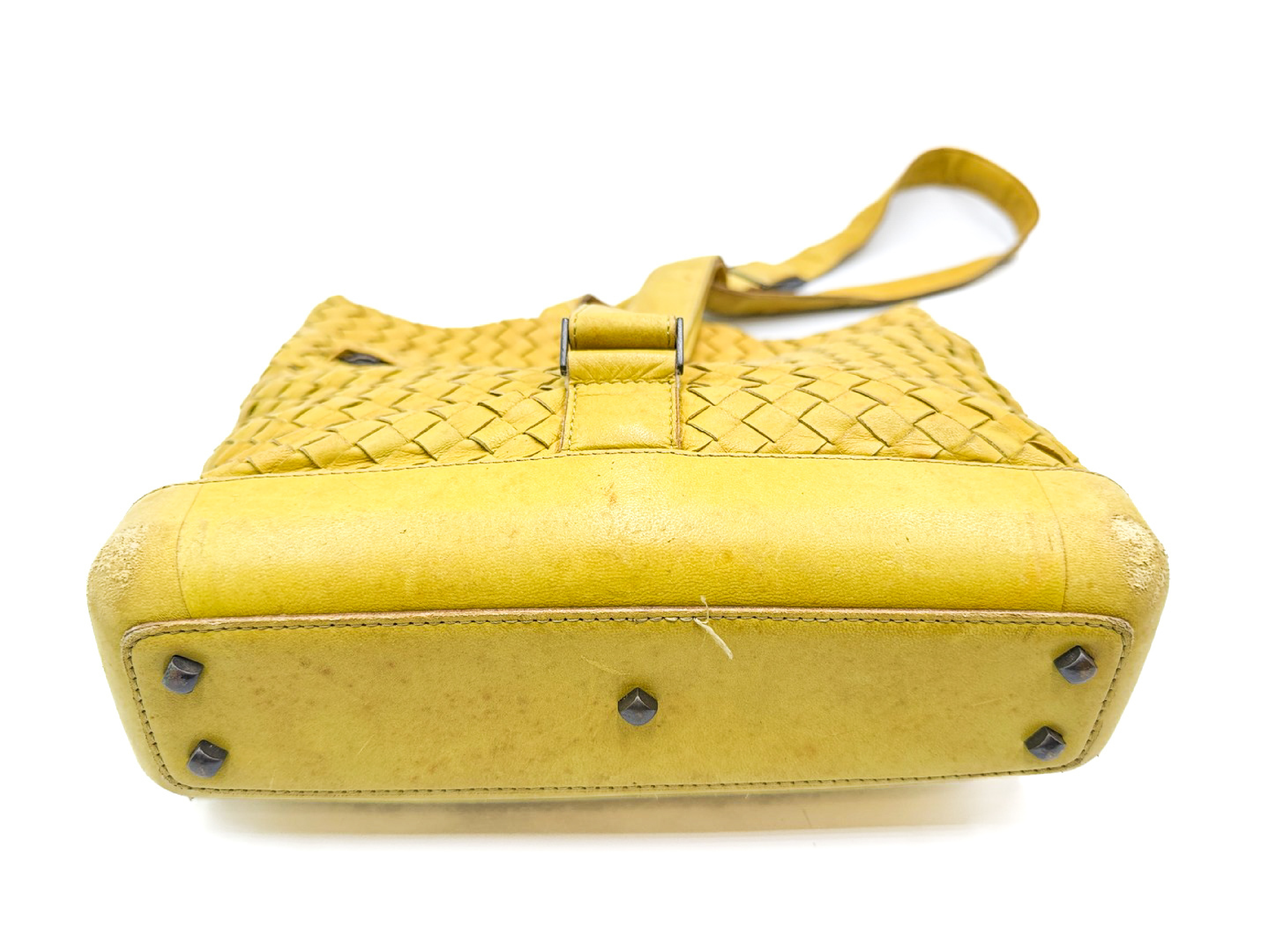 Intrecciato Yellow Leather Shoulder Bag — view 8