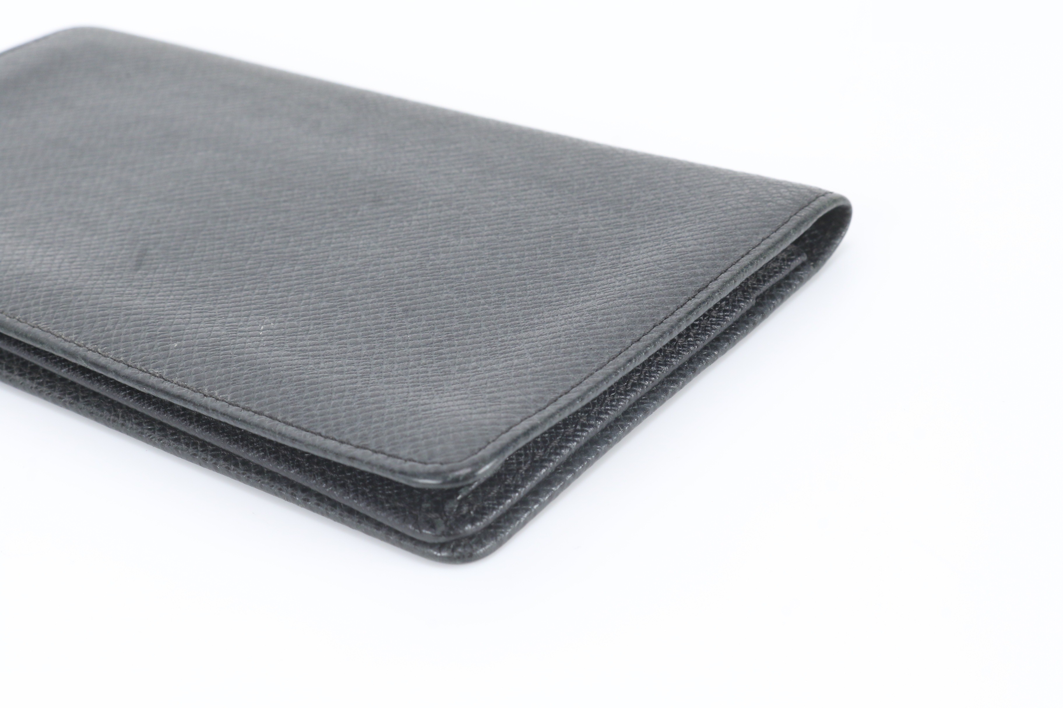 Taiga Porte Carte Credit M31002 Leather Bi-fold Long Wallet — view 3