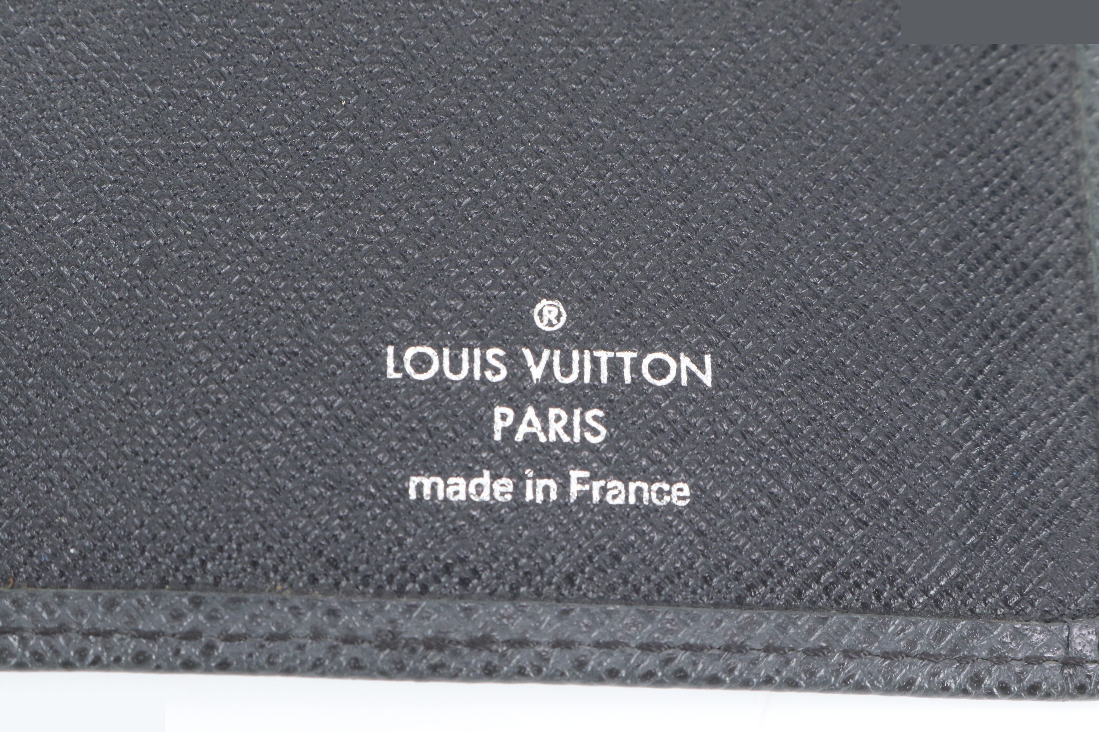 Taiga Porte Carte Credit M31002 Leather Bi-fold Long Wallet — view 8