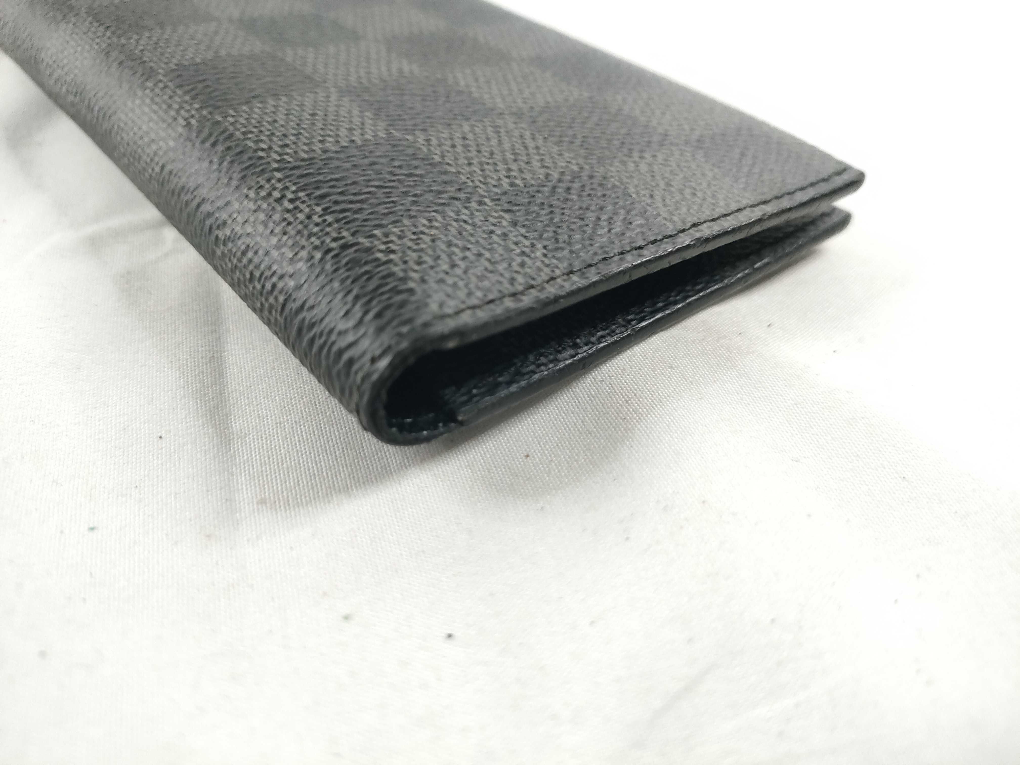 Damier Graphite Louis Vuitton Portecarte 16CC Billfold — view 3