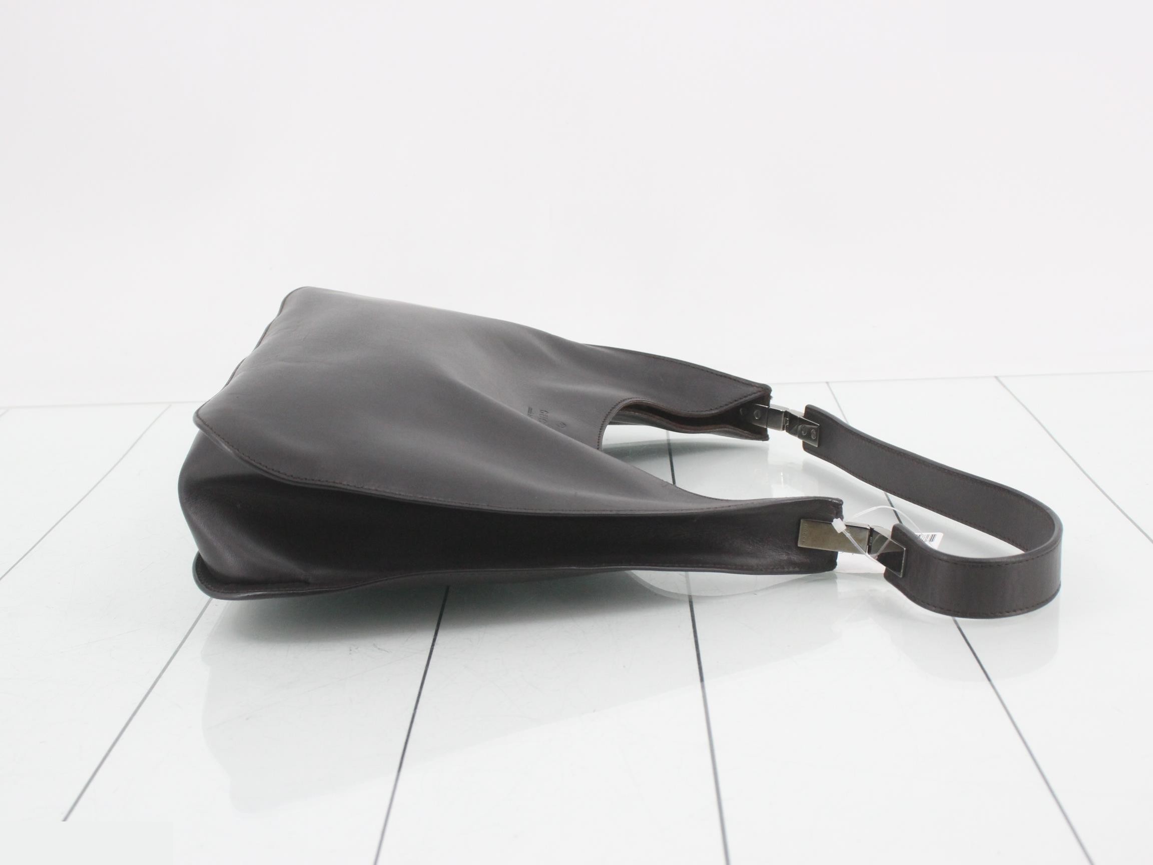 Leather one-shoulder bag — view 3